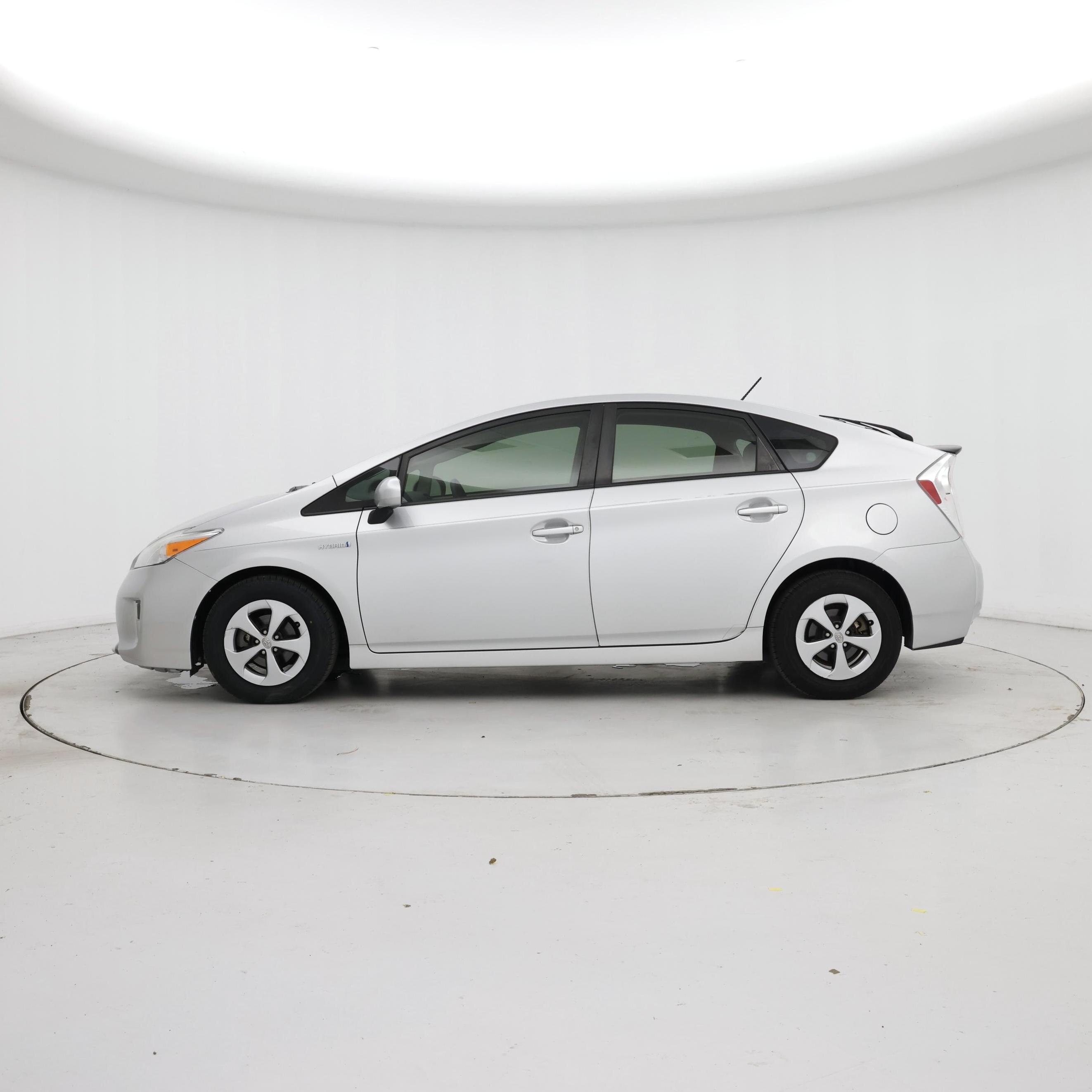 Thumbnail: 2014 Toyota Prius - 3