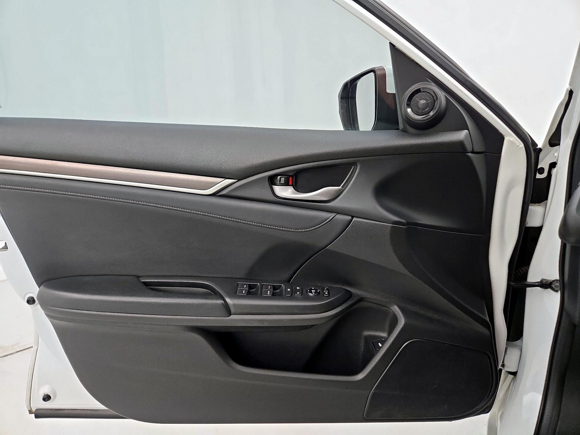 Thumbnail: 2020 Honda Civic - 12