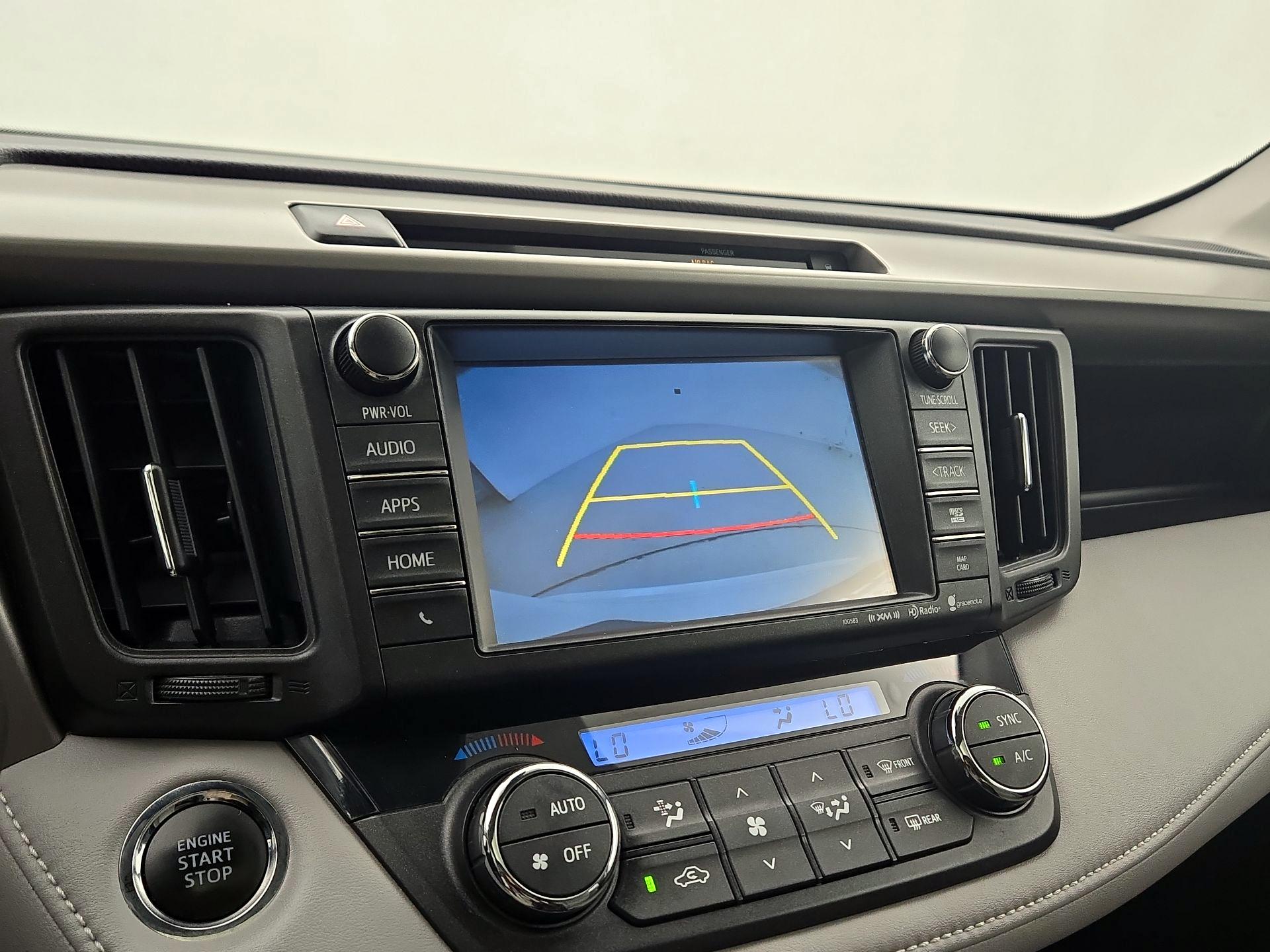 Thumbnail: 2016 Toyota RAV4 - 14