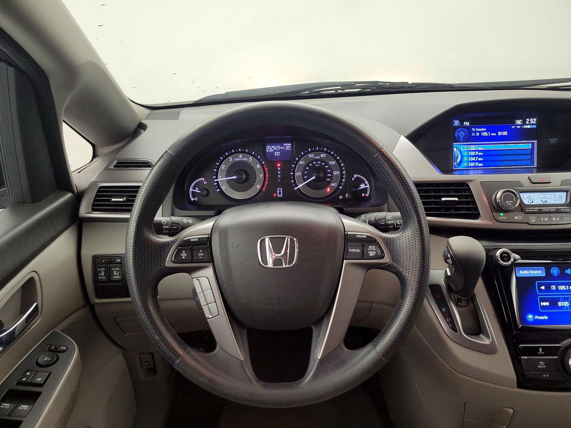Thumbnail: 2016 Honda Odyssey - 10