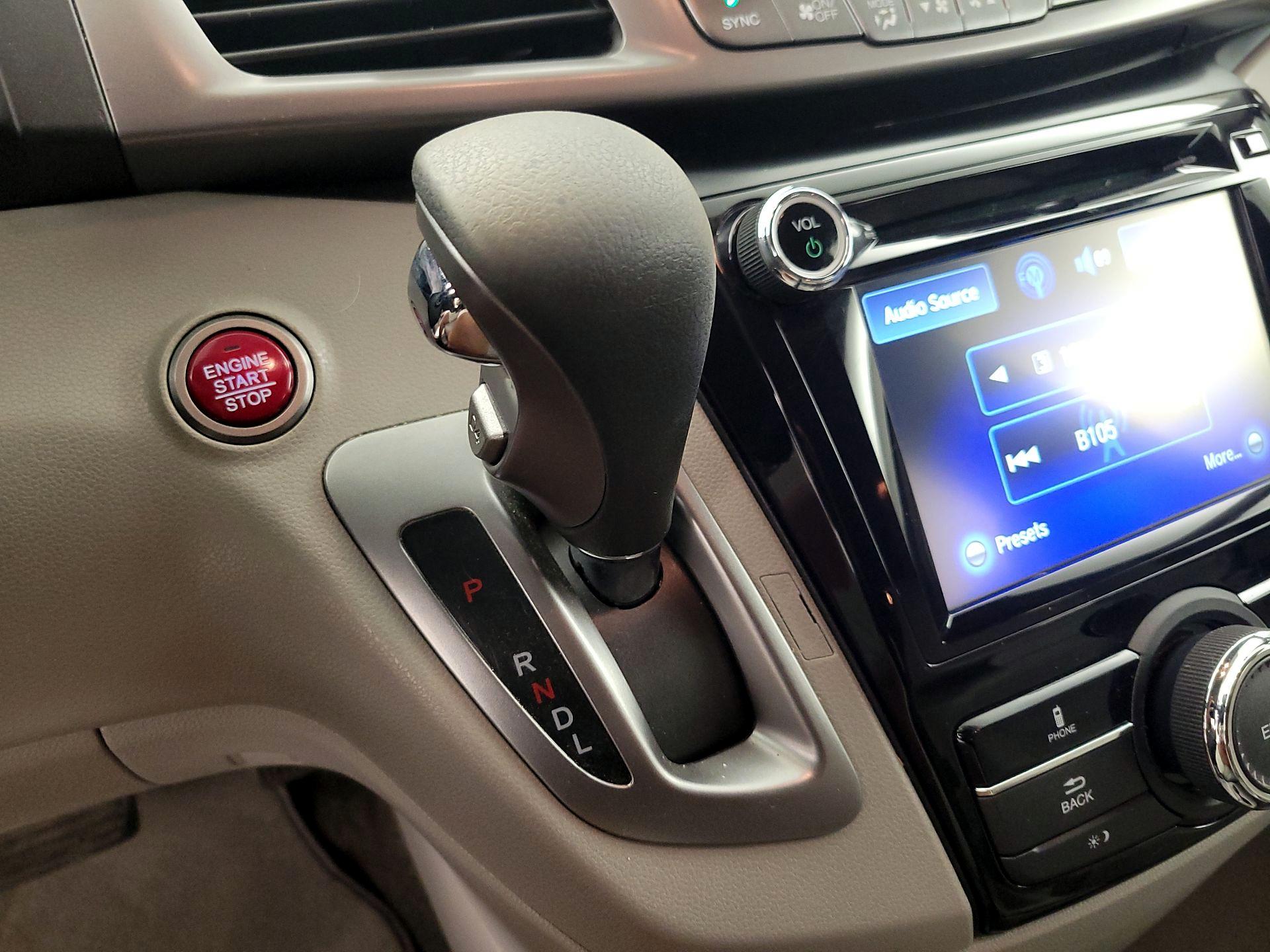Thumbnail: 2016 Honda Odyssey - 17