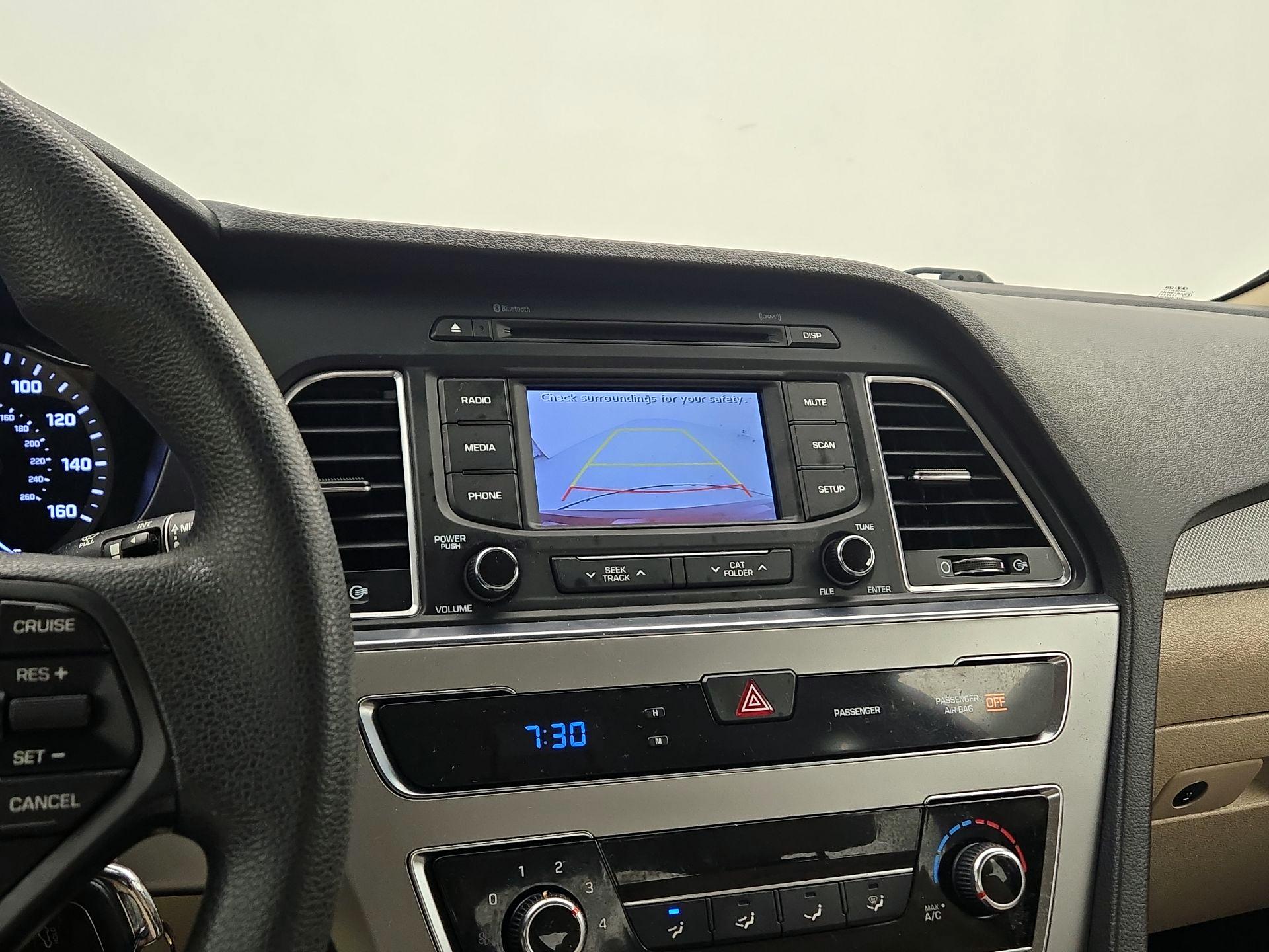 Thumbnail: 2015 Hyundai Sonata - 14