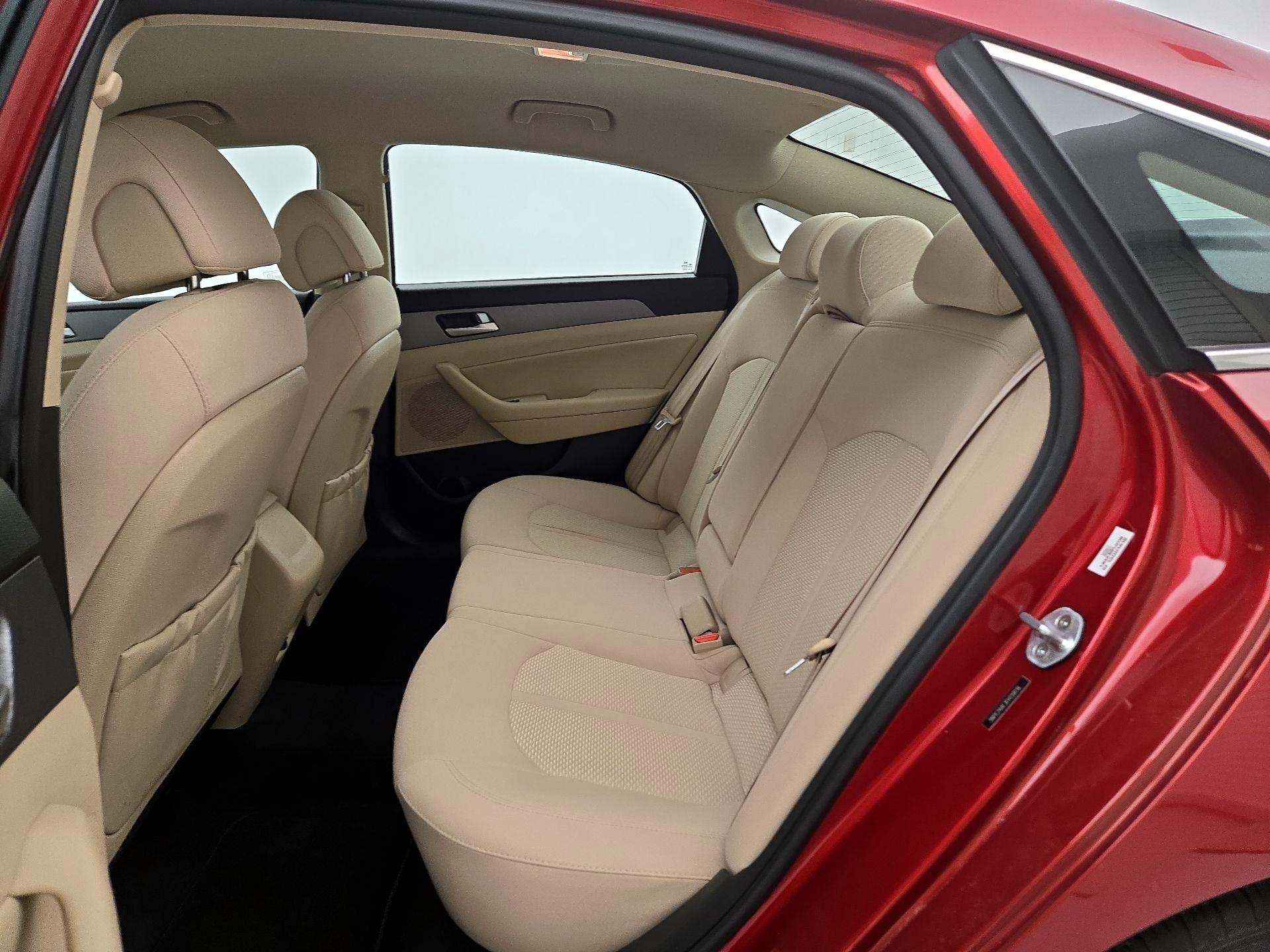 Thumbnail: 2015 Hyundai Sonata - 19