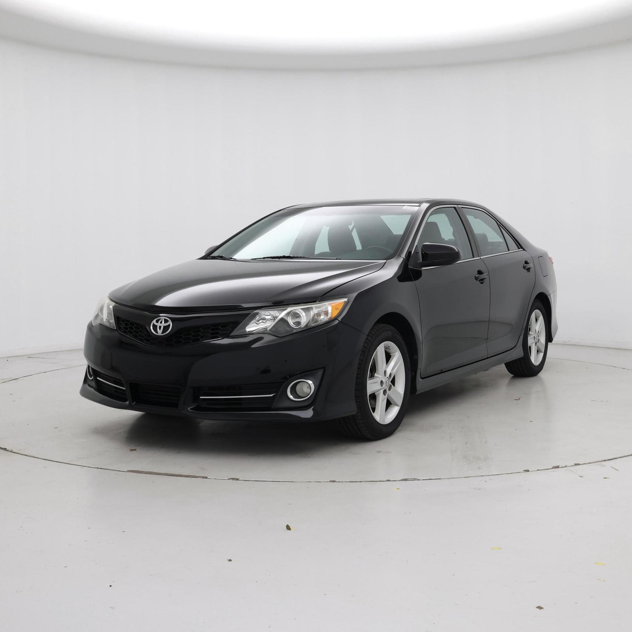 Thumbnail: 2014 Toyota Camry - 4