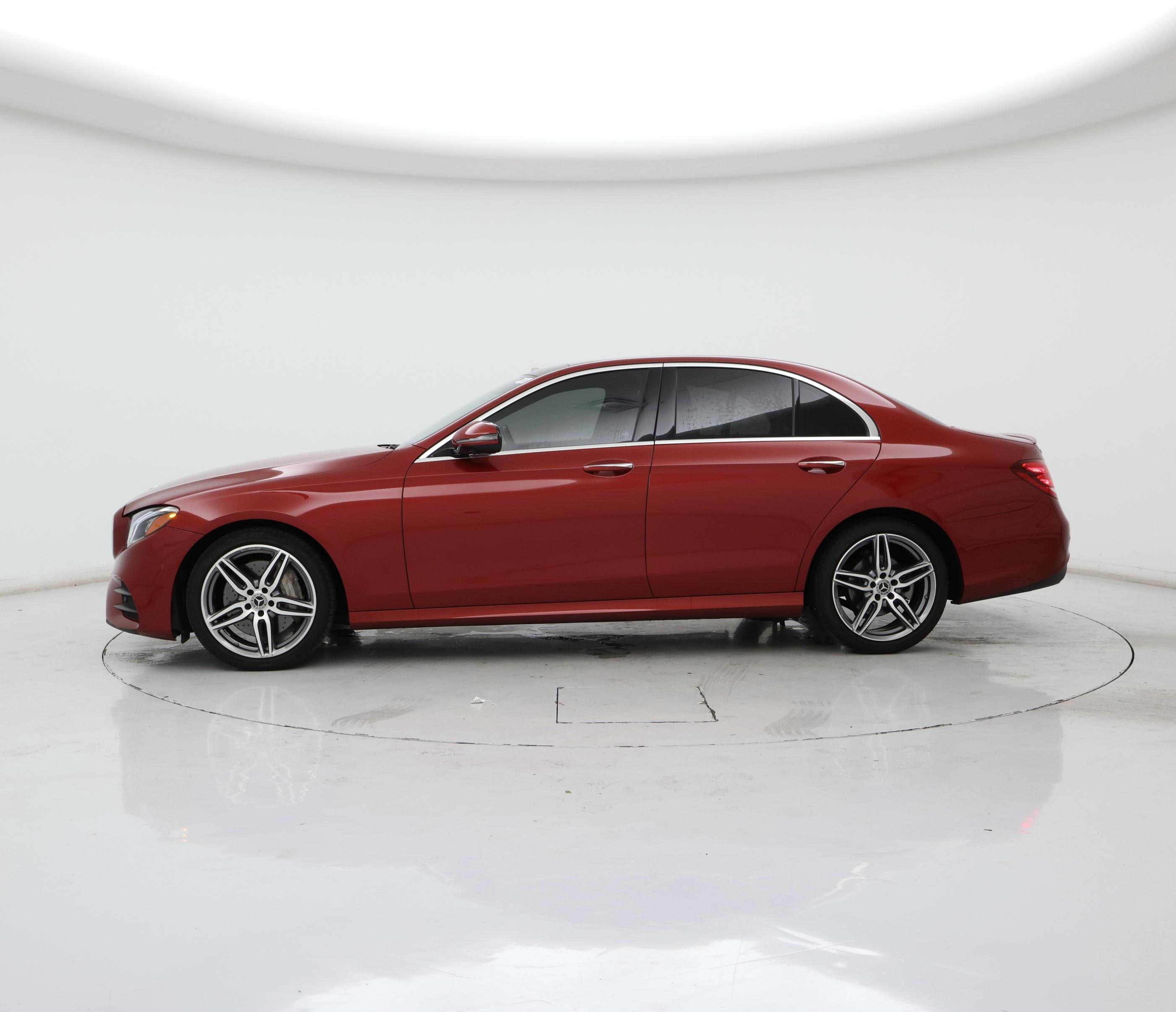 Thumbnail: 2019 Mercedes-Benz E-Class - 3