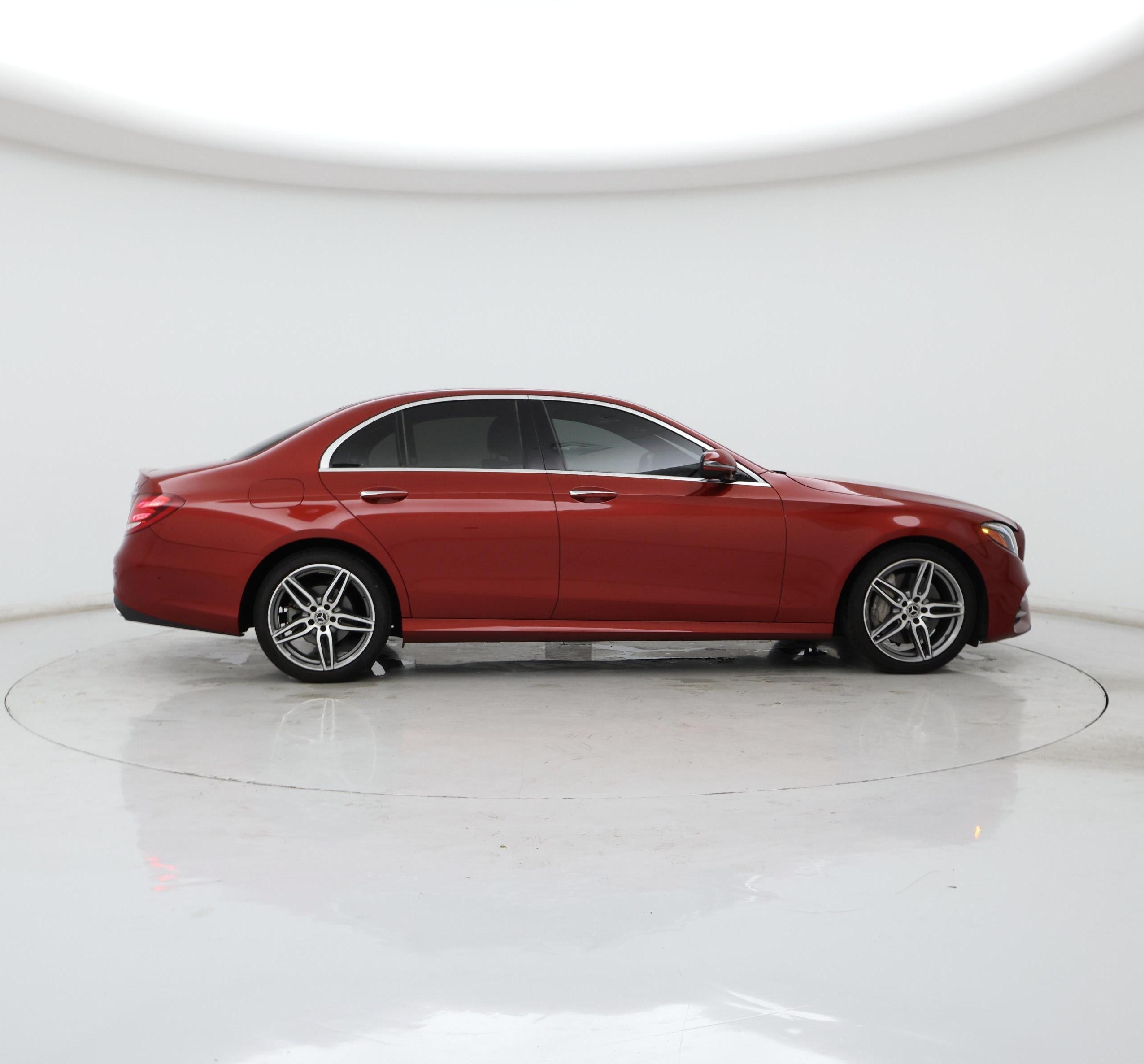 Thumbnail: 2019 Mercedes-Benz E-Class - 7