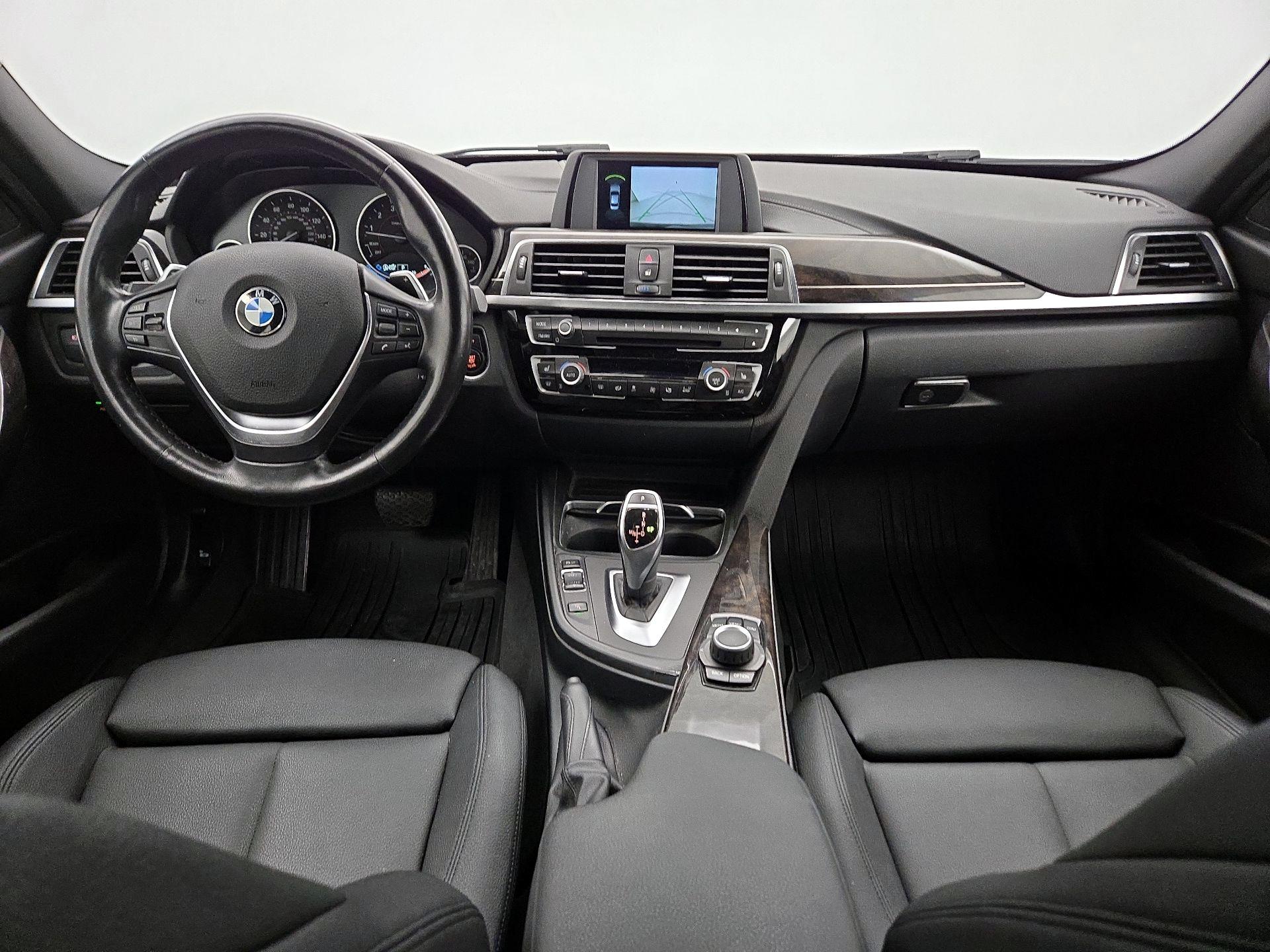 Thumbnail: 2018 BMW 3 Series - 9