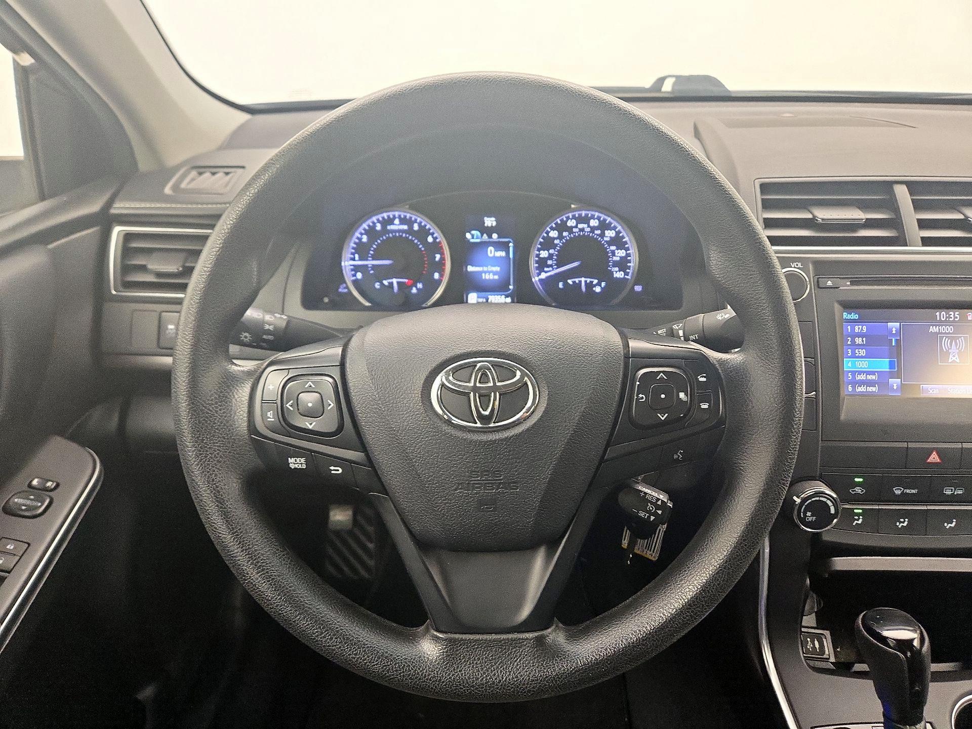 Thumbnail: 2017 Toyota Camry - 10