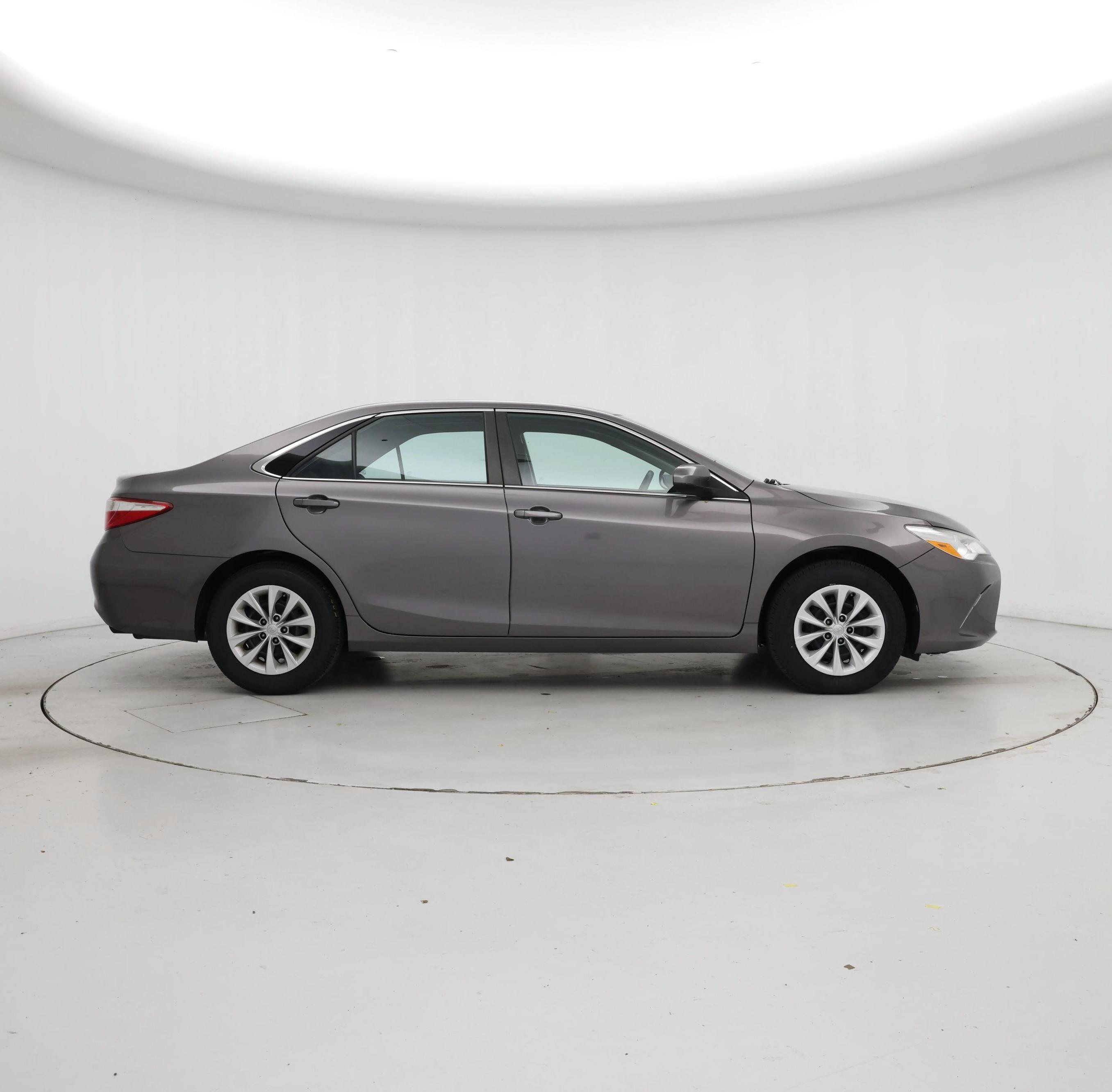 Thumbnail: 2017 Toyota Camry - 7
