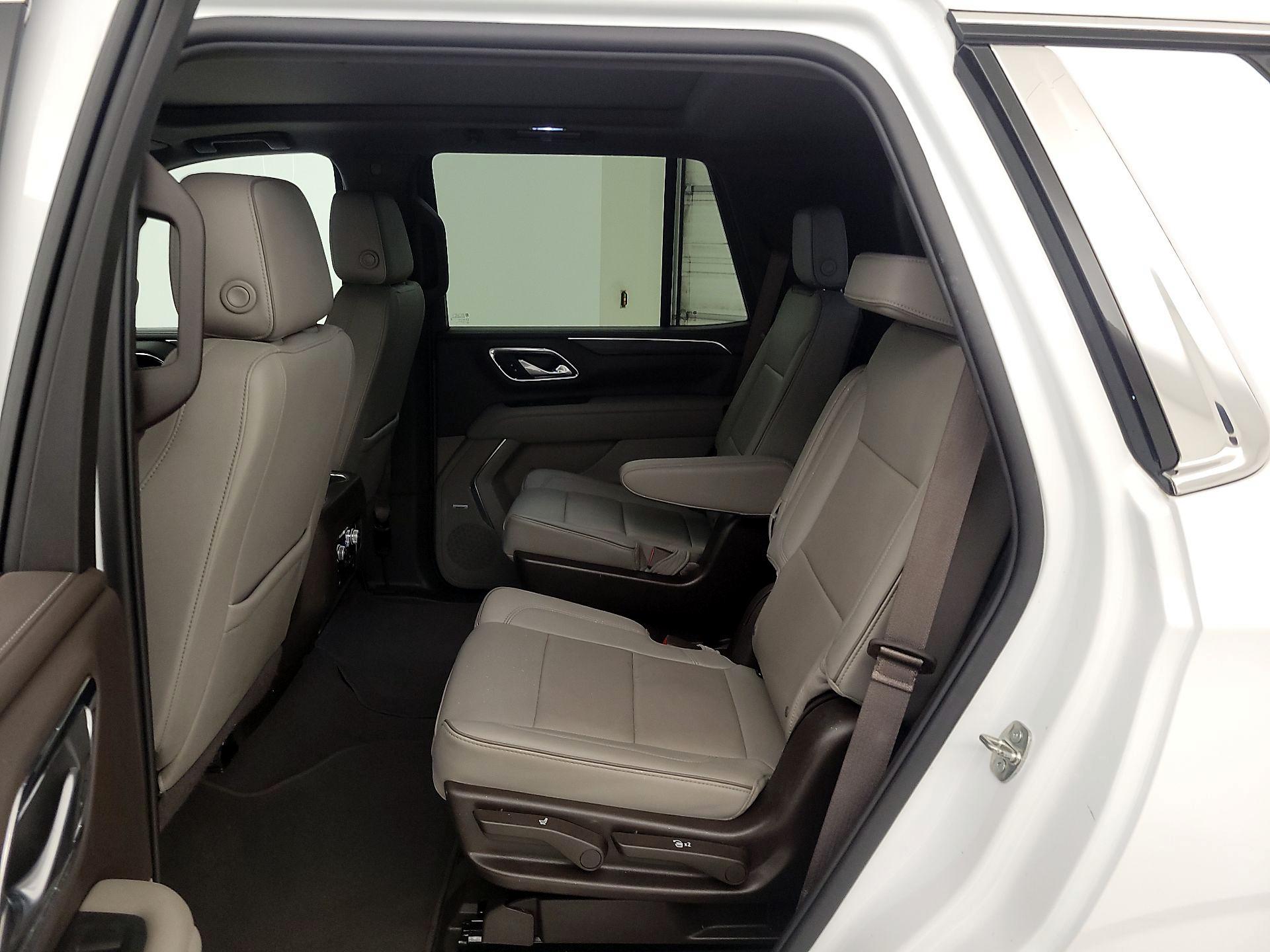 Thumbnail: 2022 GMC Yukon - 16