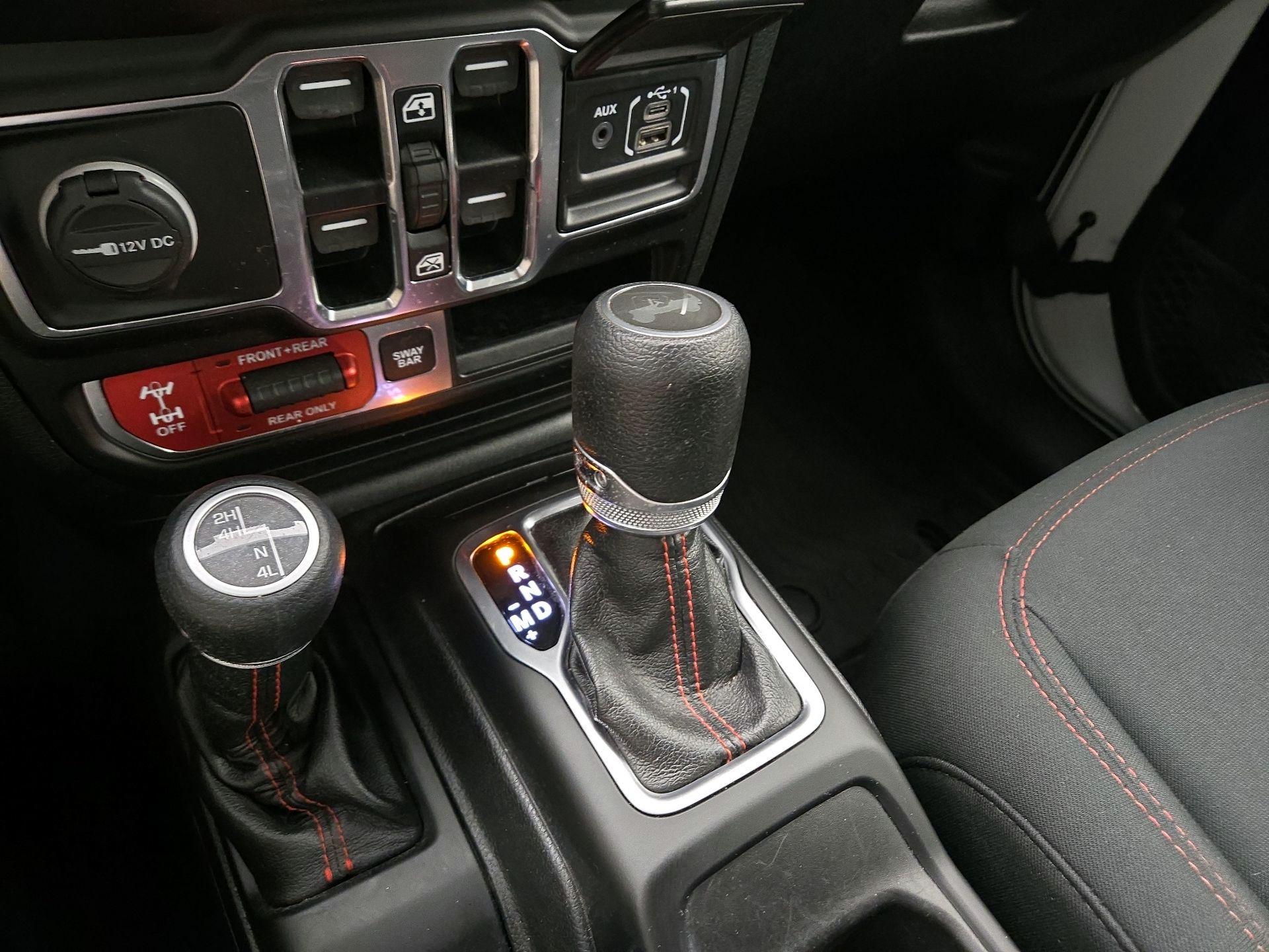 Thumbnail: 2020 Jeep Wrangler - 18