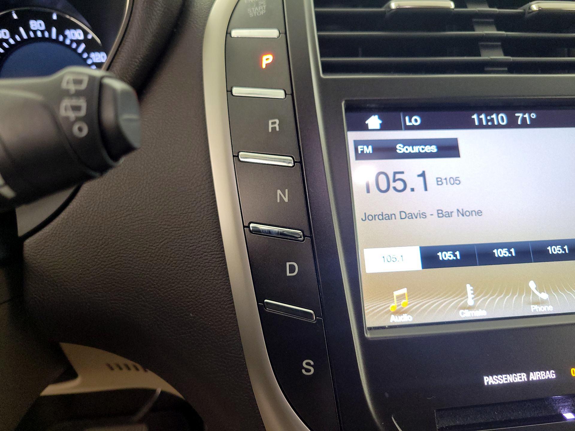 Thumbnail: 2019 Lincoln MKC - 17