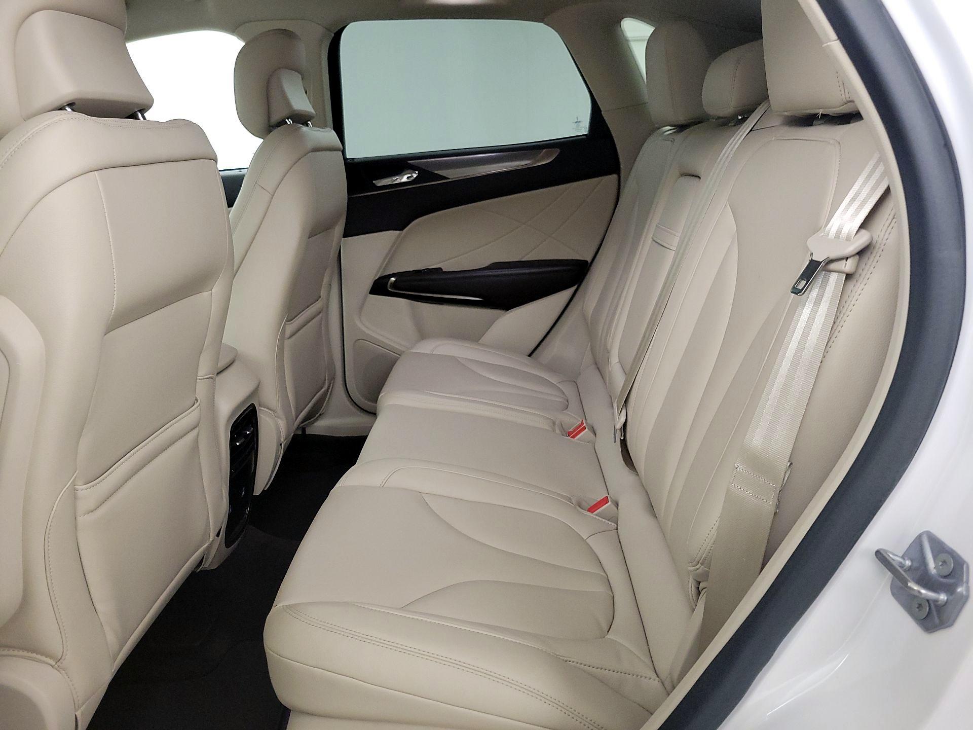 Thumbnail: 2019 Lincoln MKC - 19