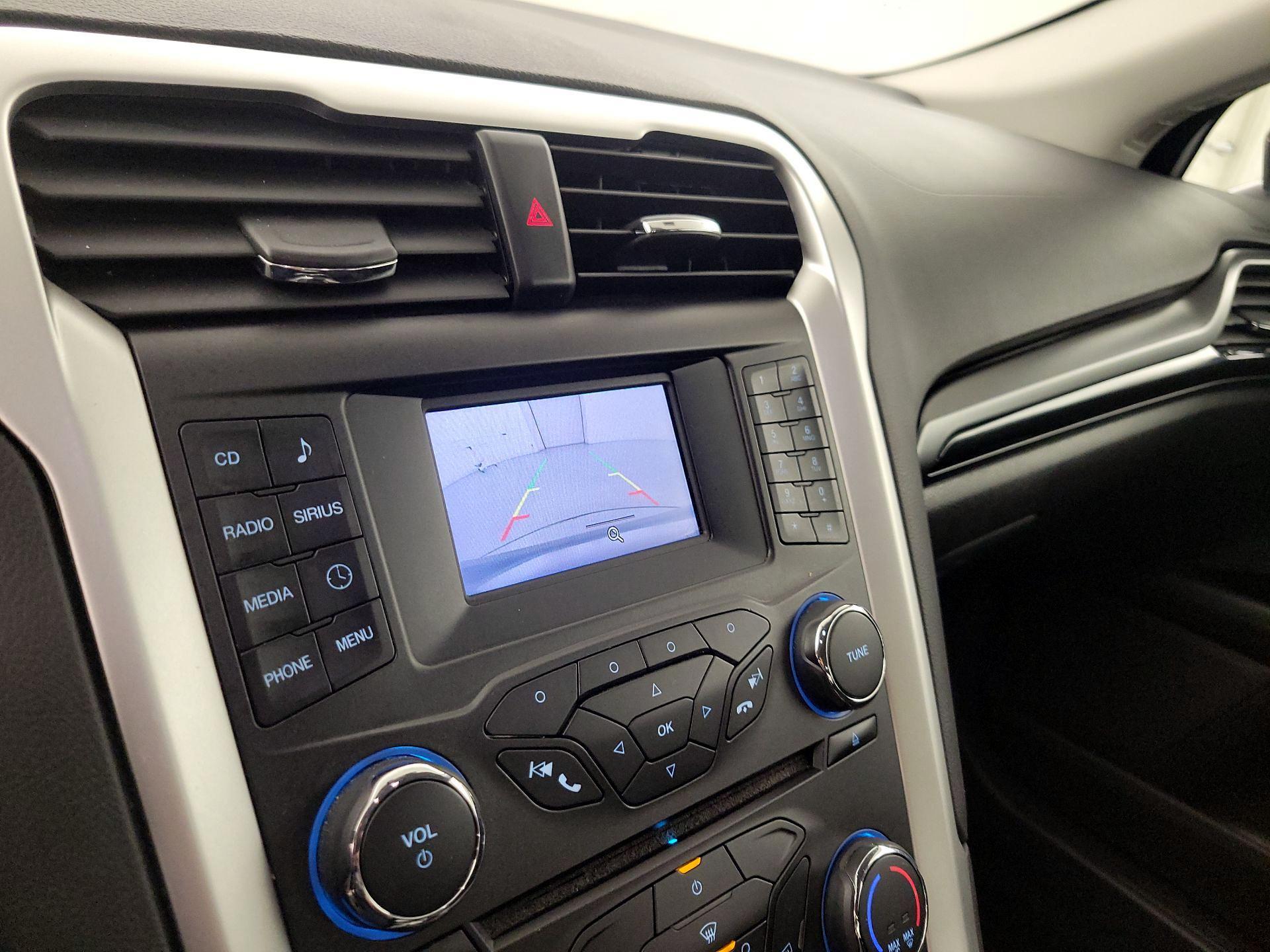 Thumbnail: 2016 Ford Fusion - 14