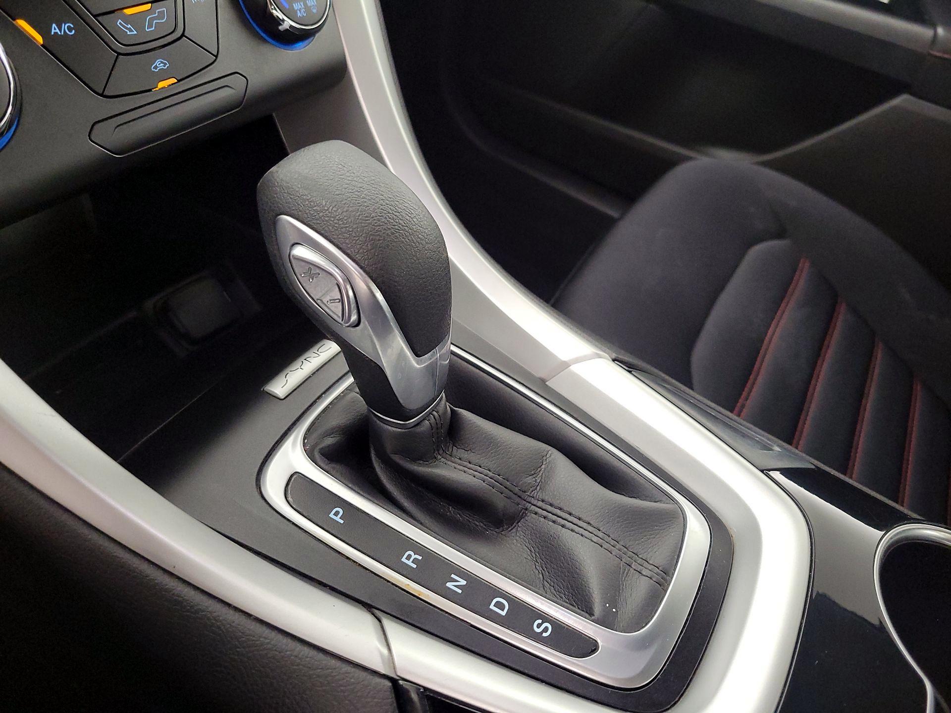 Thumbnail: 2016 Ford Fusion - 17