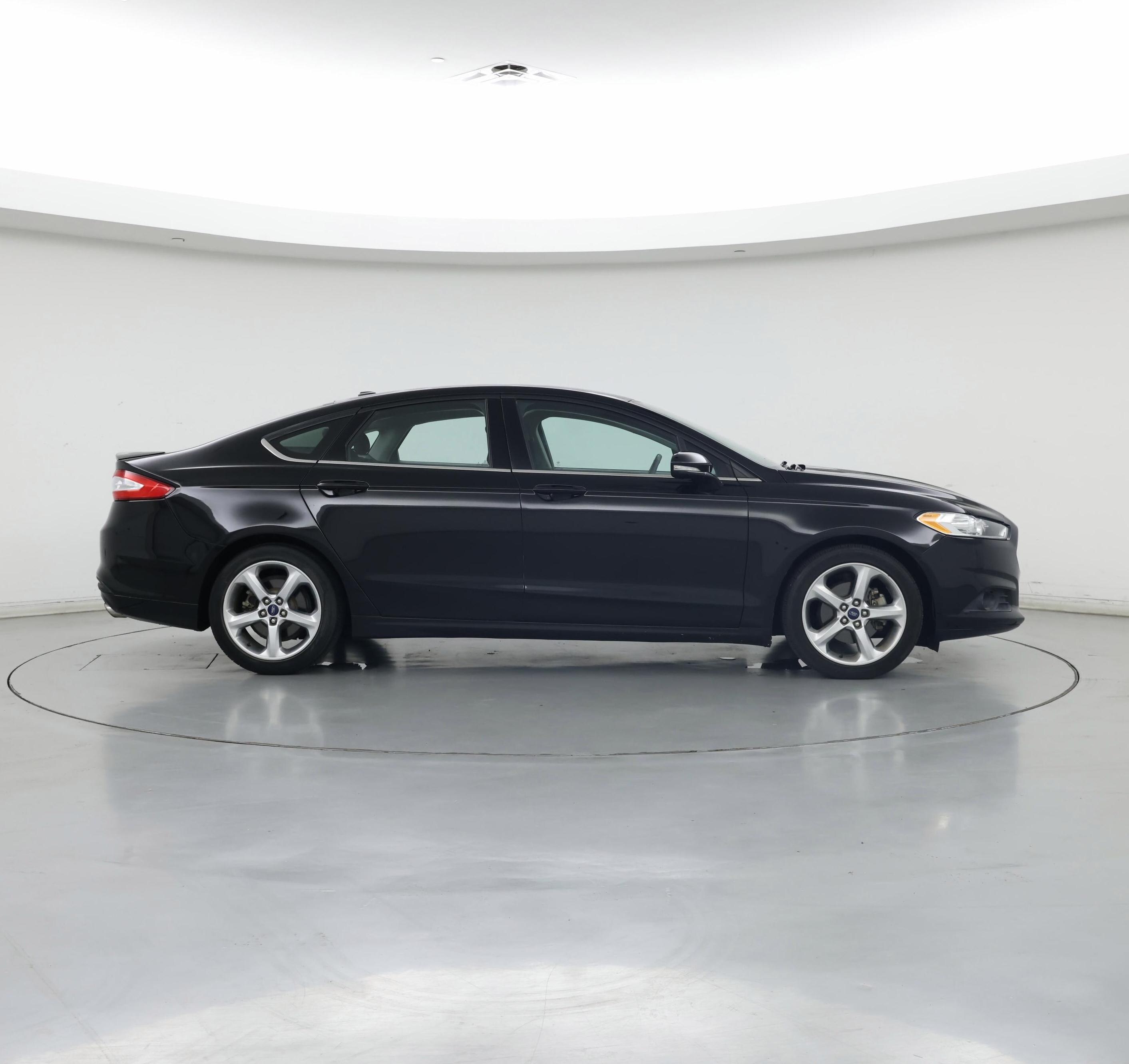 Thumbnail: 2016 Ford Fusion - 7