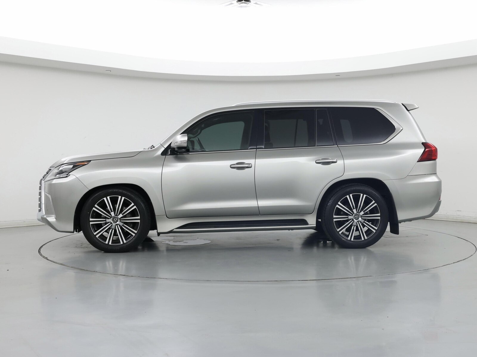 2020 Lexus LX 570