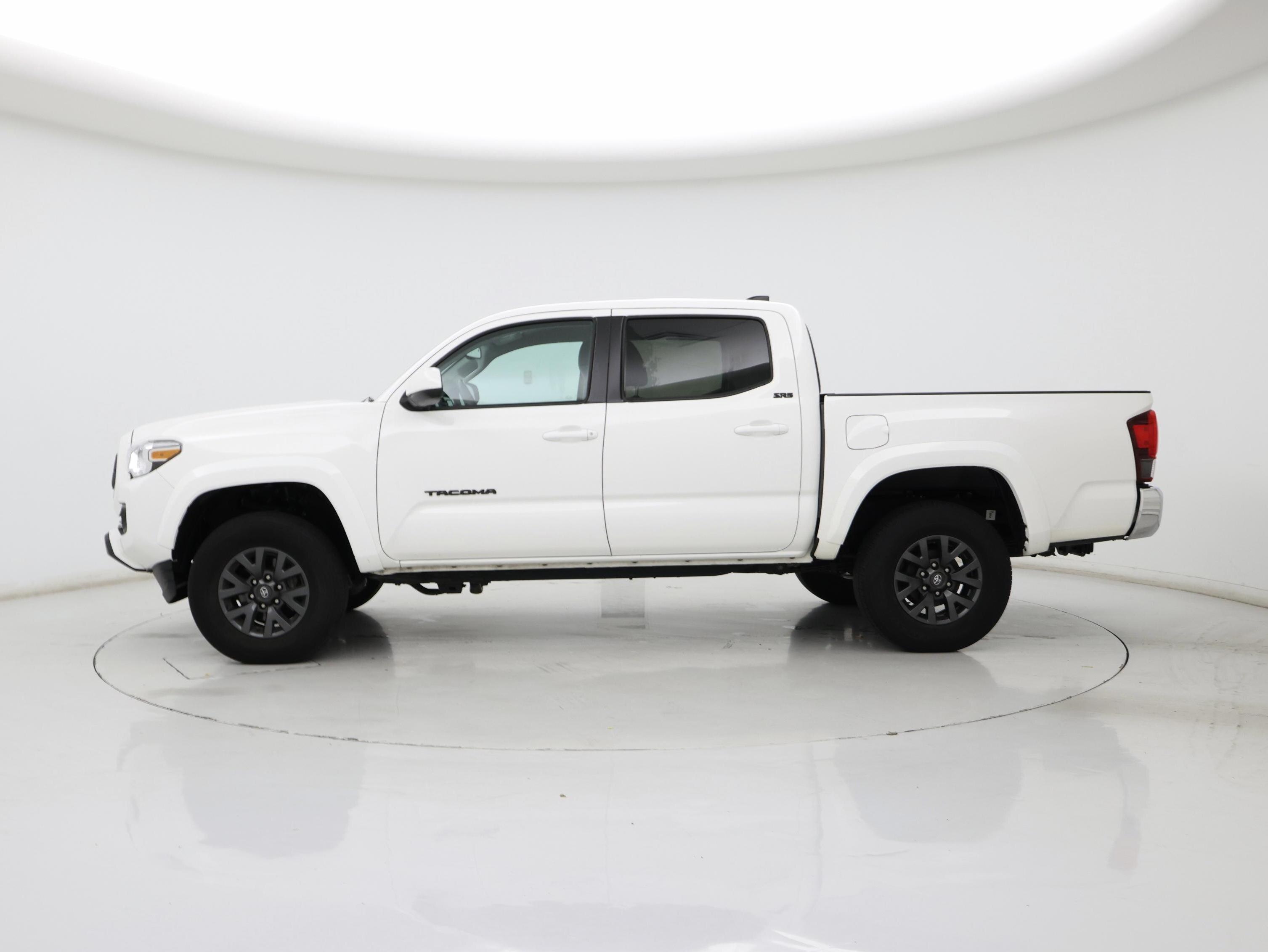 Thumbnail: 2022 Toyota Tacoma - 3