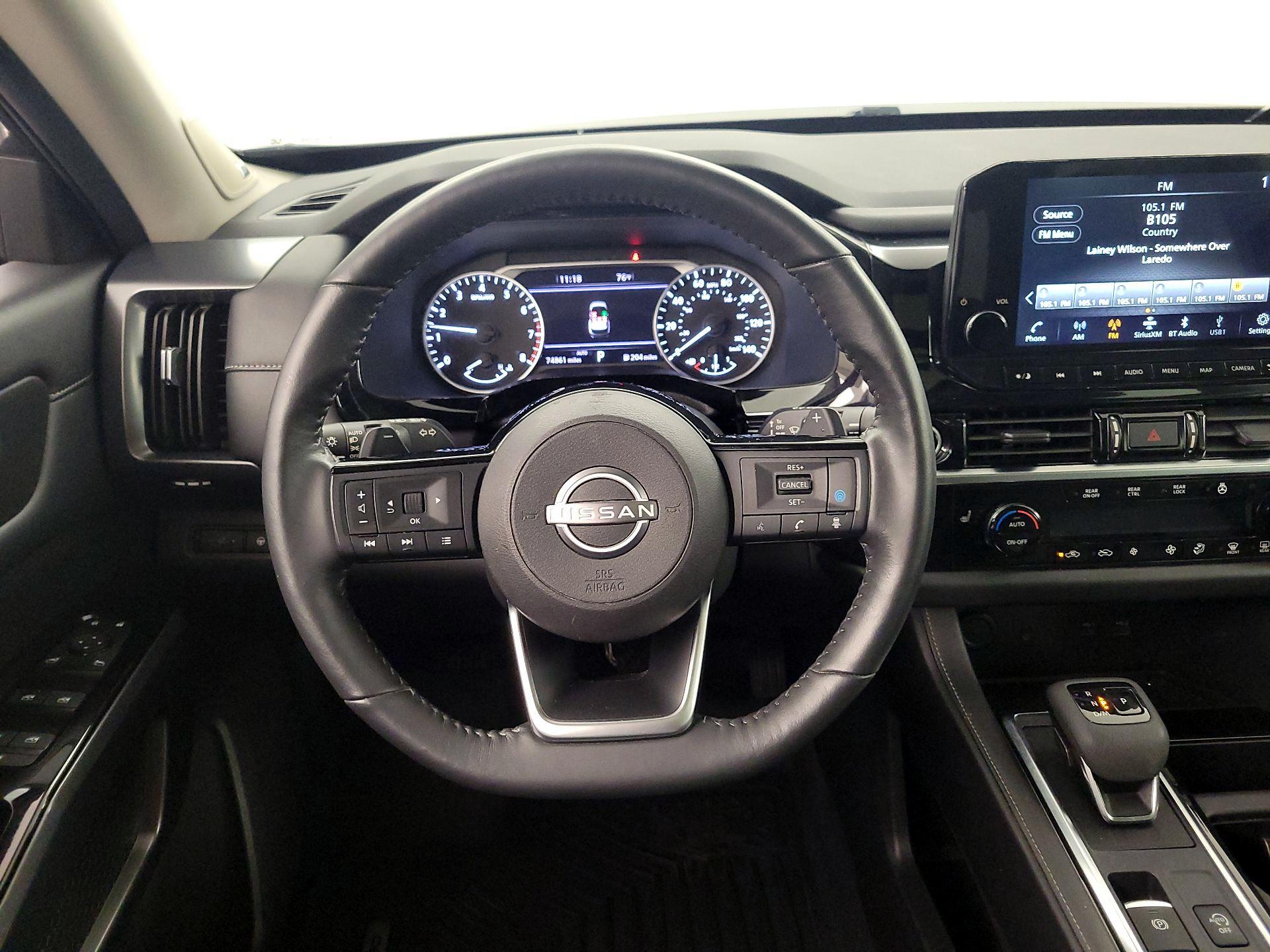 Thumbnail: 2023 Nissan Pathfinder - 10