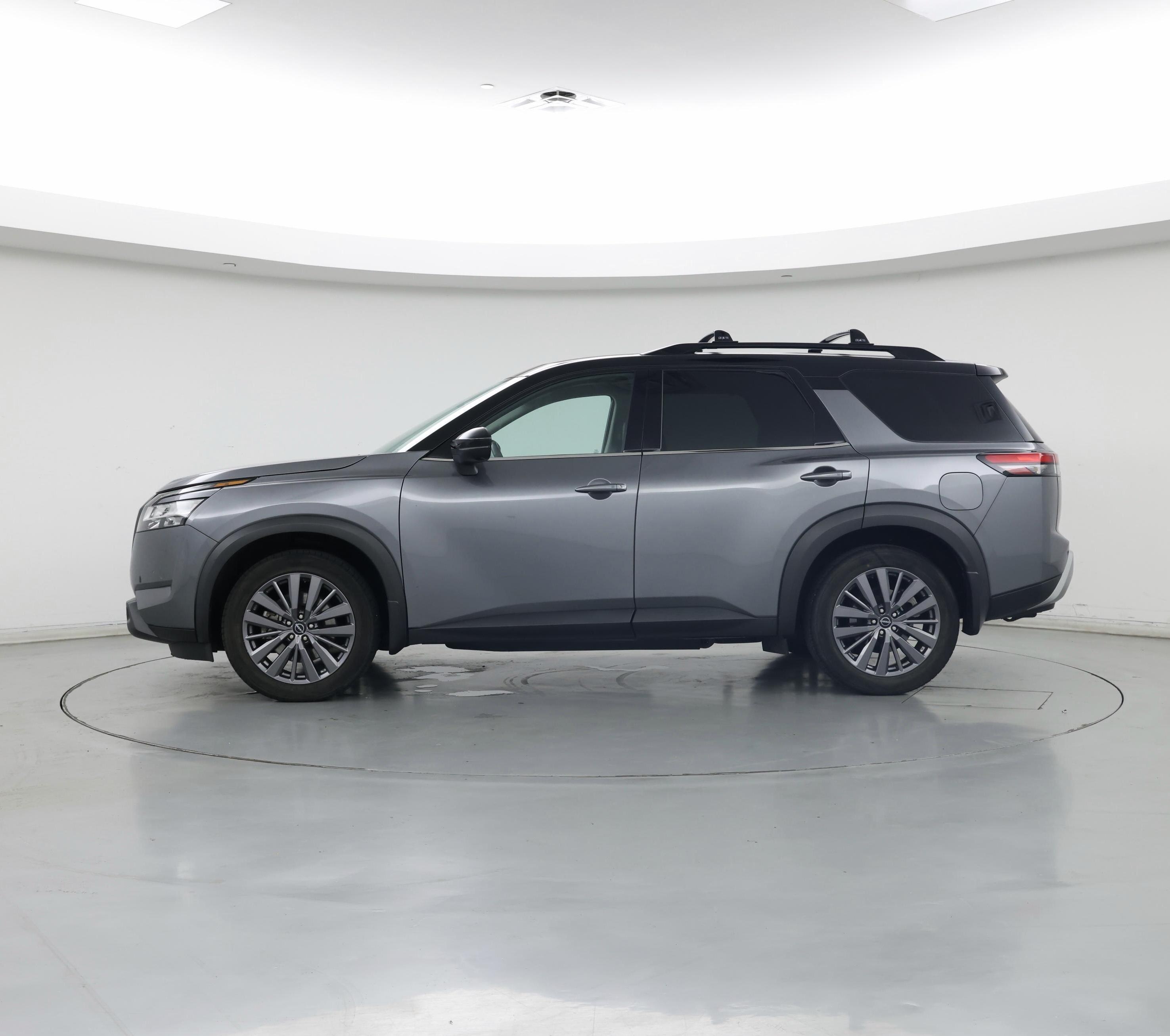 Thumbnail: 2023 Nissan Pathfinder - 3