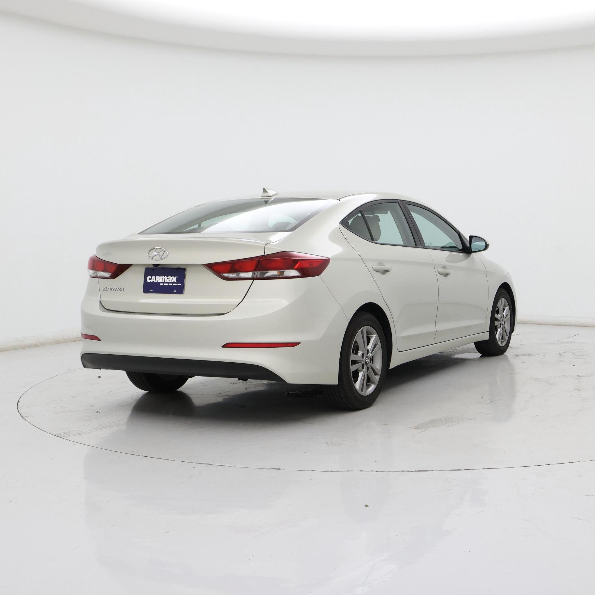 Thumbnail: 2018 Hyundai Elantra - 8