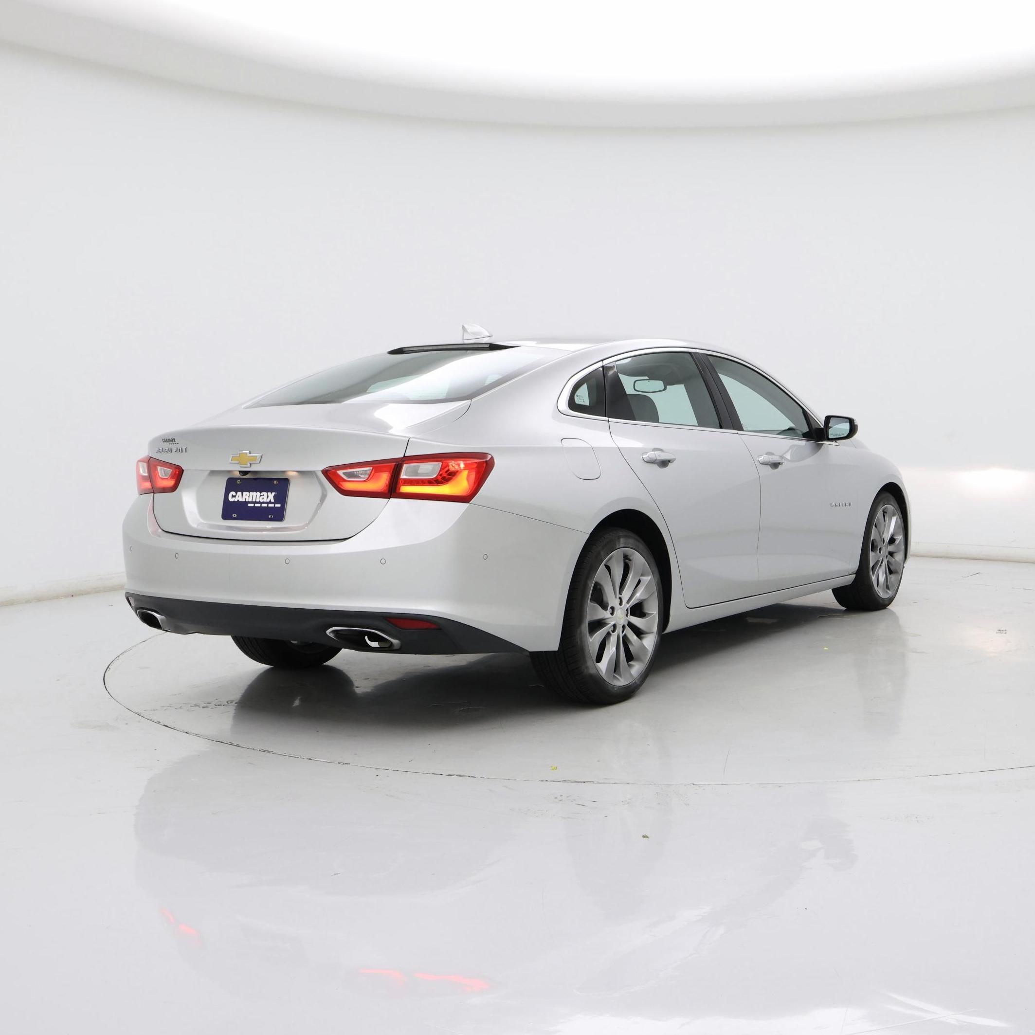 Thumbnail: 2016 Chevrolet Malibu - 8