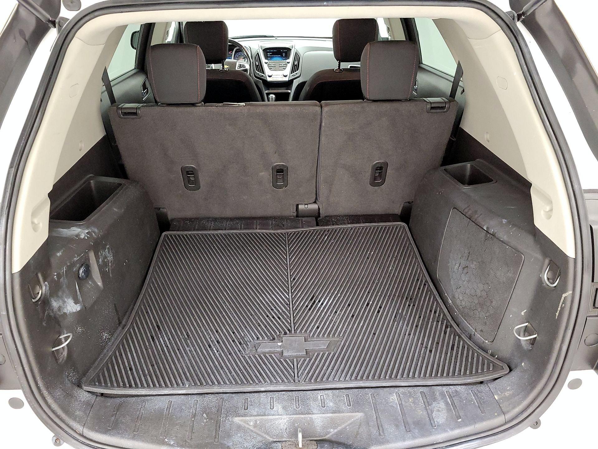Thumbnail: 2016 Chevrolet Equinox - 16