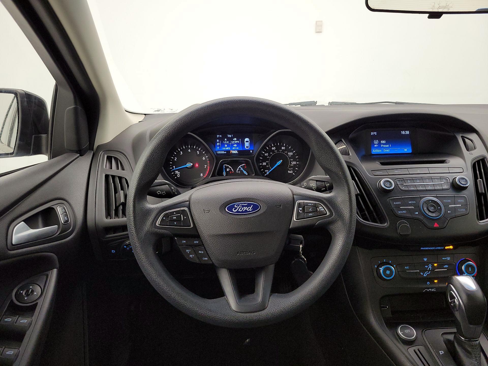 Thumbnail: 2015 Ford Focus - 10