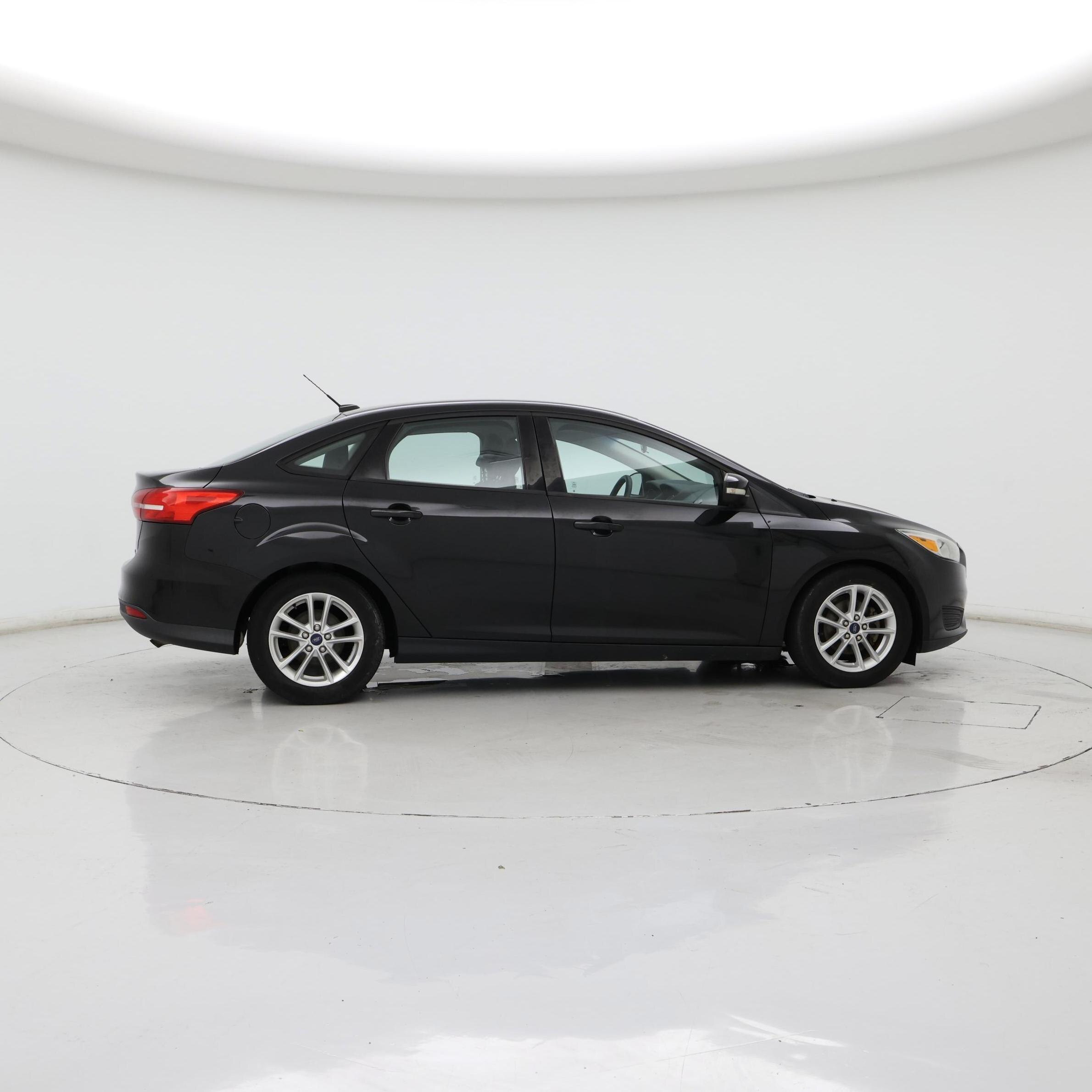 Thumbnail: 2015 Ford Focus - 7