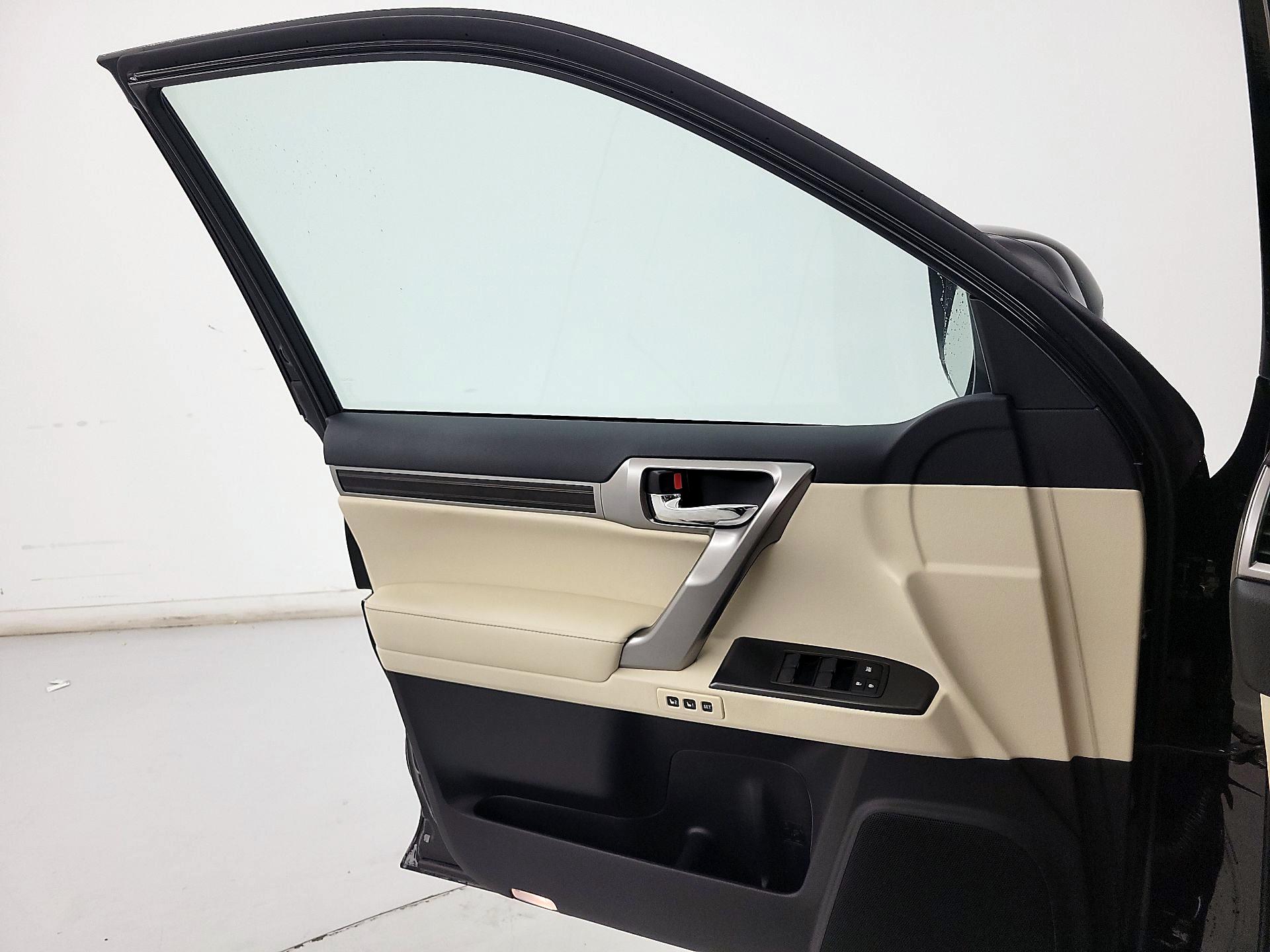 Thumbnail: 2023 Lexus GX - 12
