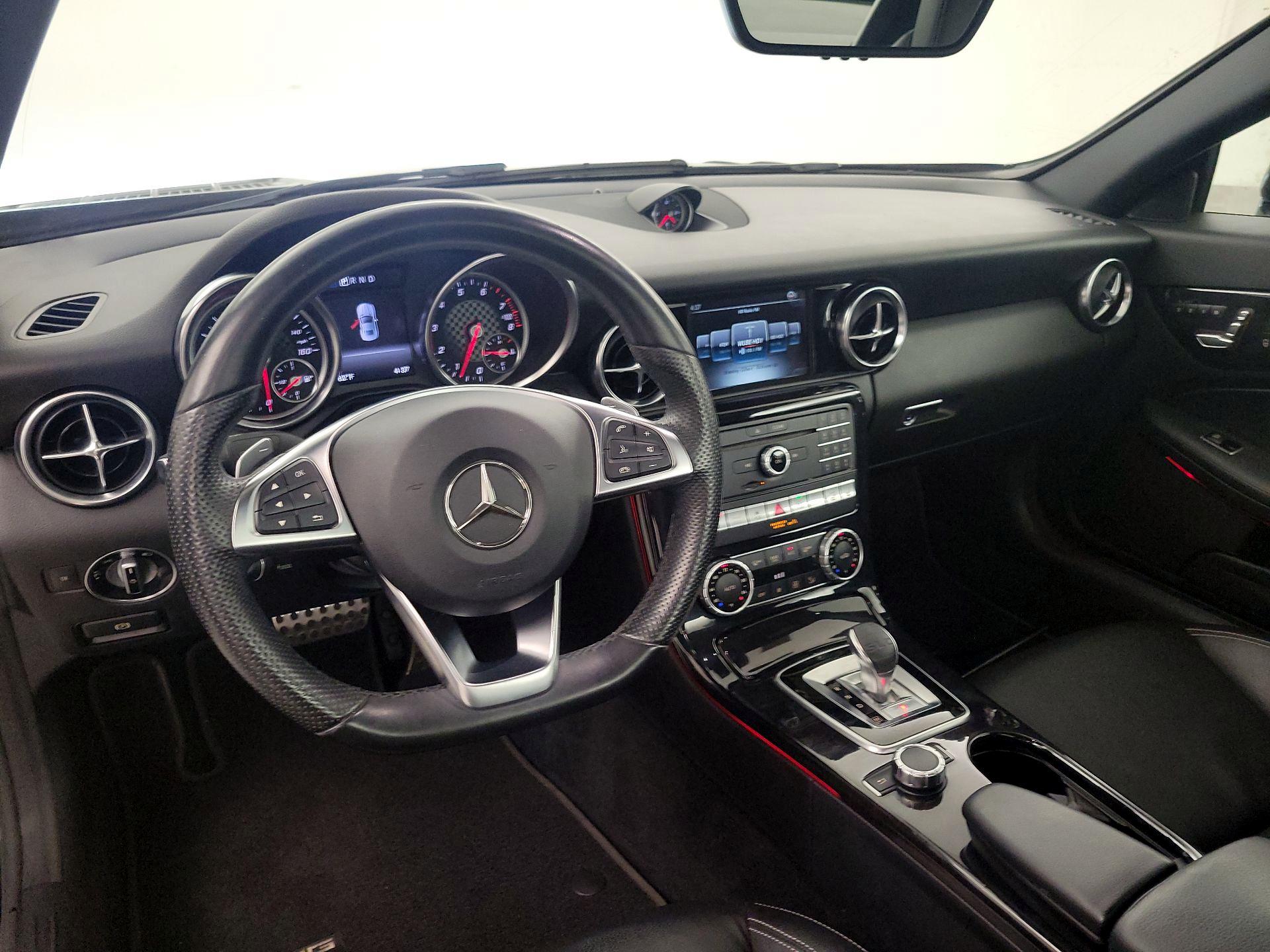 Thumbnail: 2017 Mercedes-Benz SLC - 9