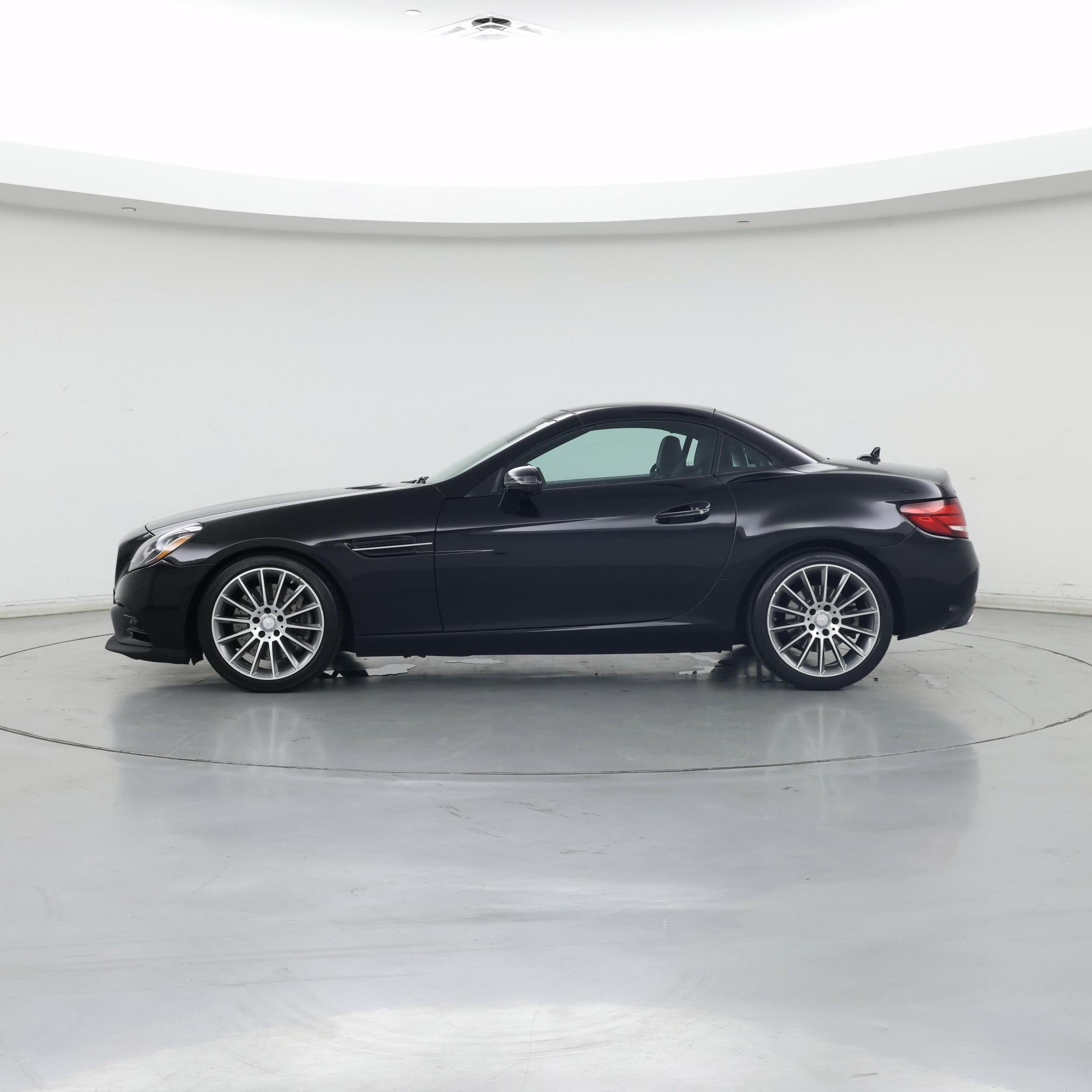 Thumbnail: 2017 Mercedes-Benz SLC - 3