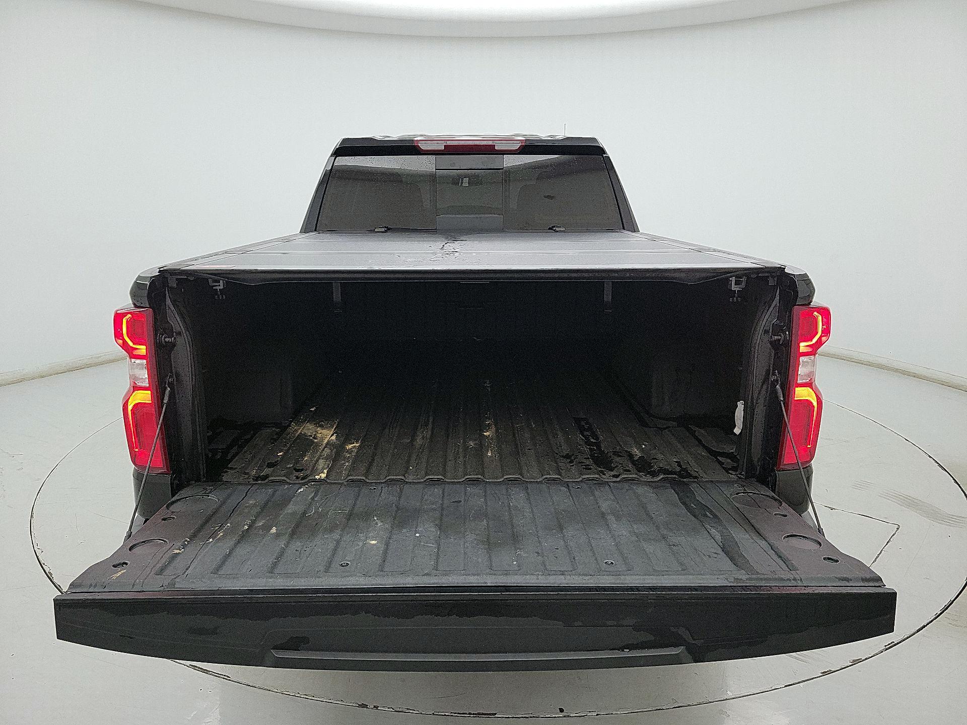 Thumbnail: 2022 Chevrolet Silverado 1500 - 17