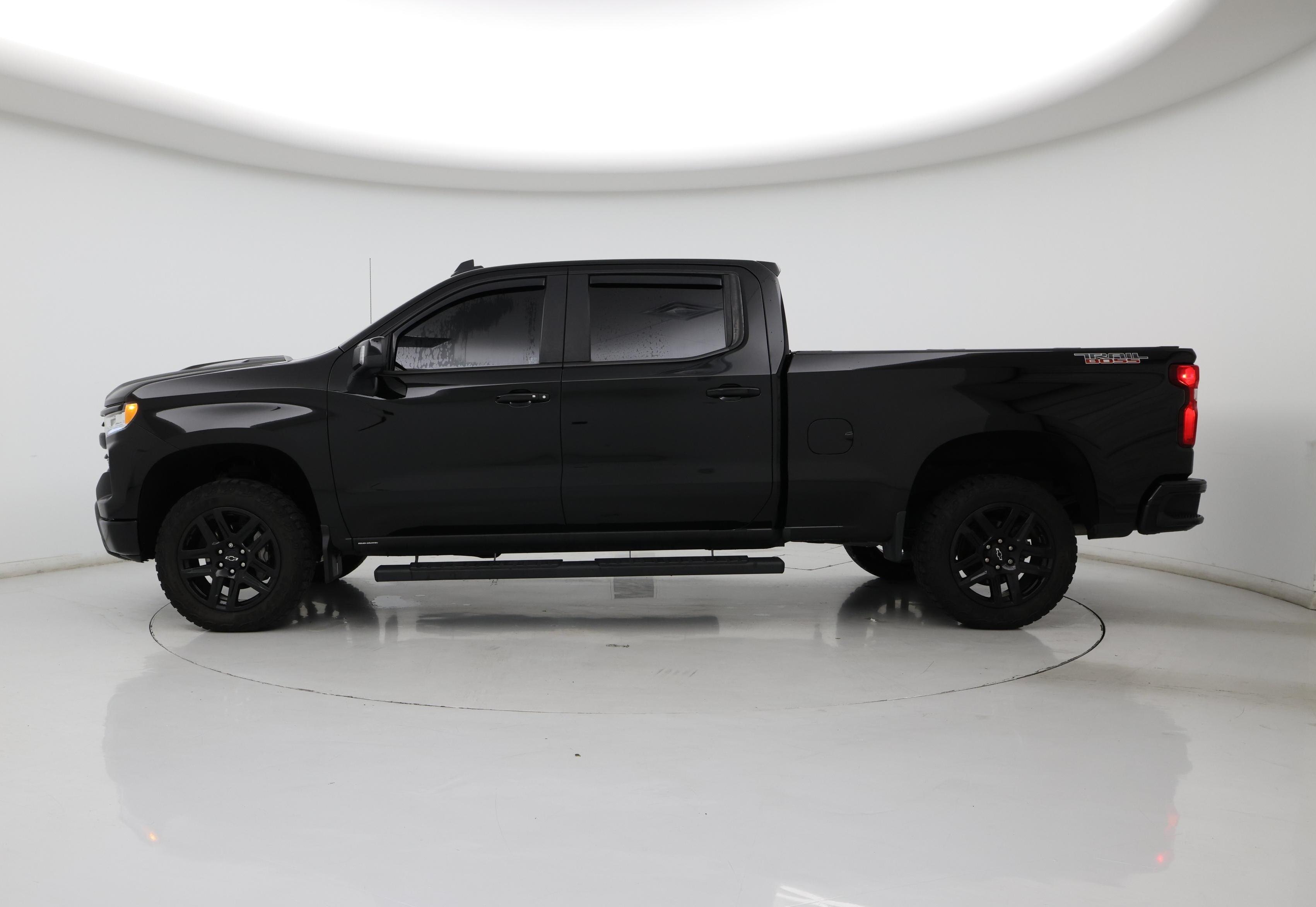 Thumbnail: 2022 Chevrolet Silverado 1500 - 3