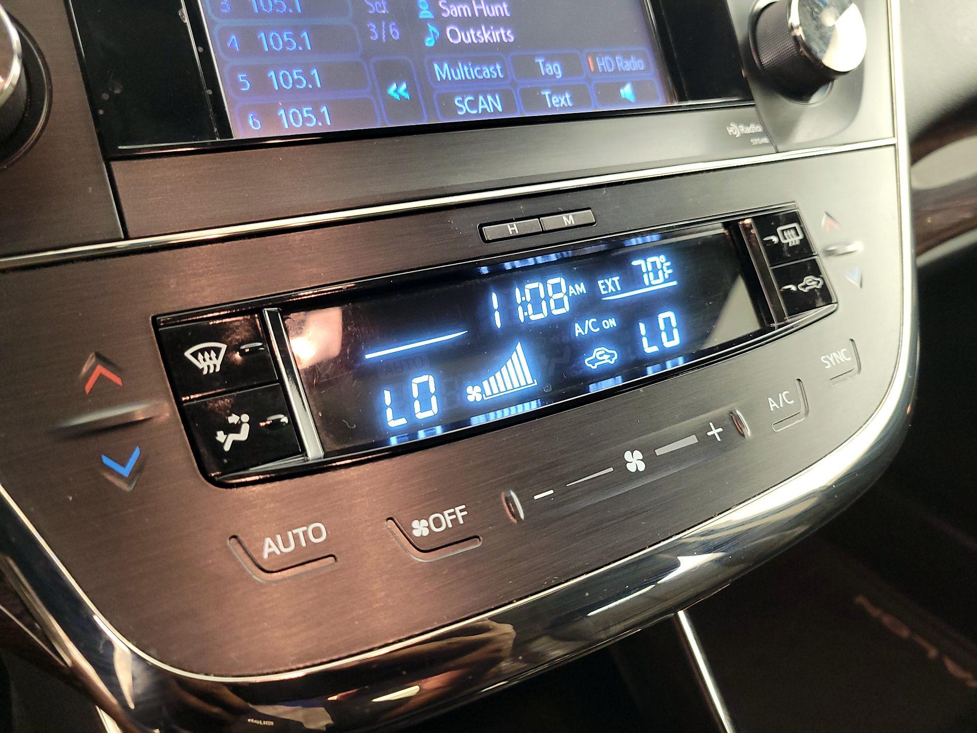 Thumbnail: 2014 Toyota Avalon - 17