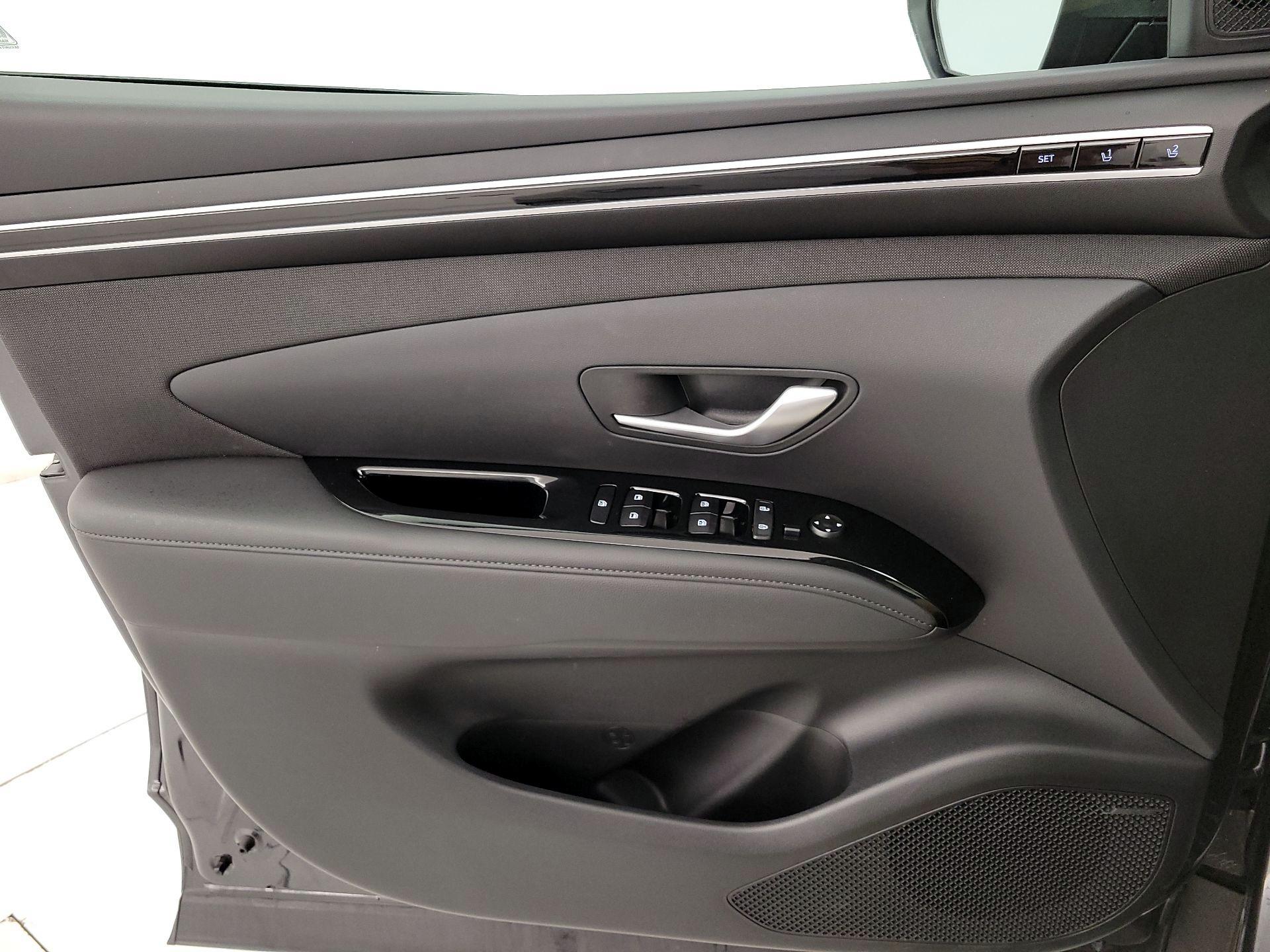 Thumbnail: 2022 Hyundai Tucson - 12