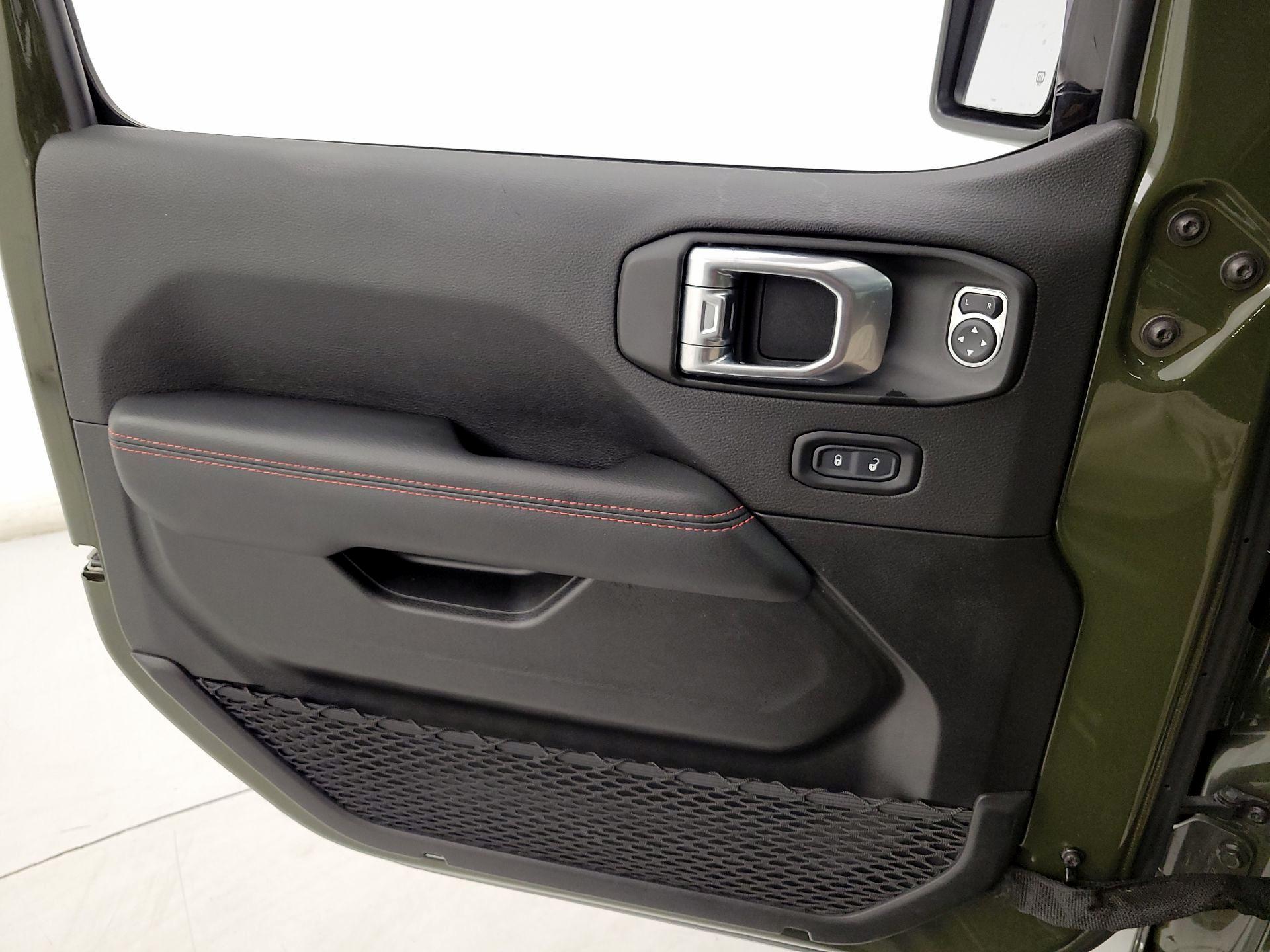 Thumbnail: 2022 Jeep Gladiator - 12