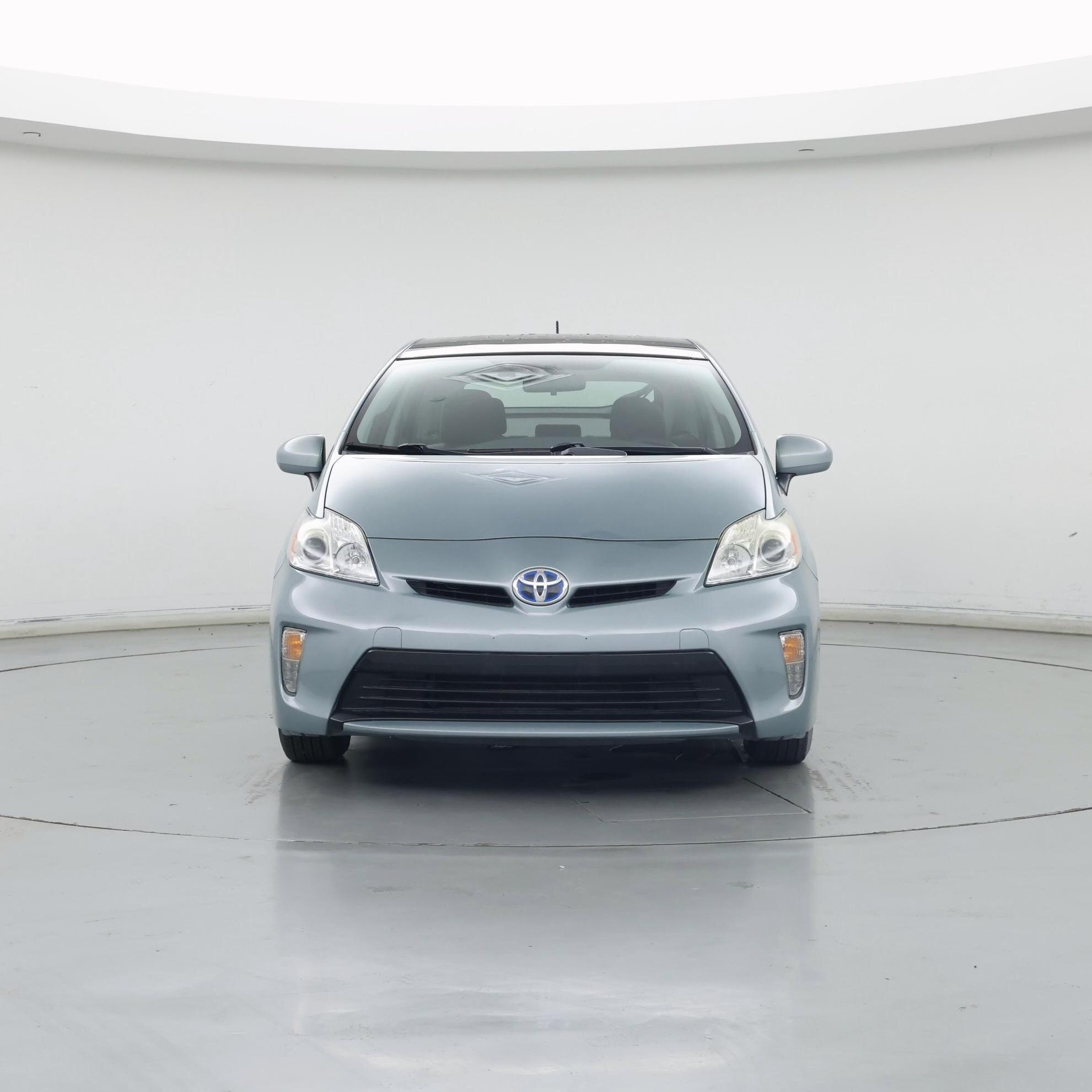 Thumbnail: 2015 Toyota Prius - 5