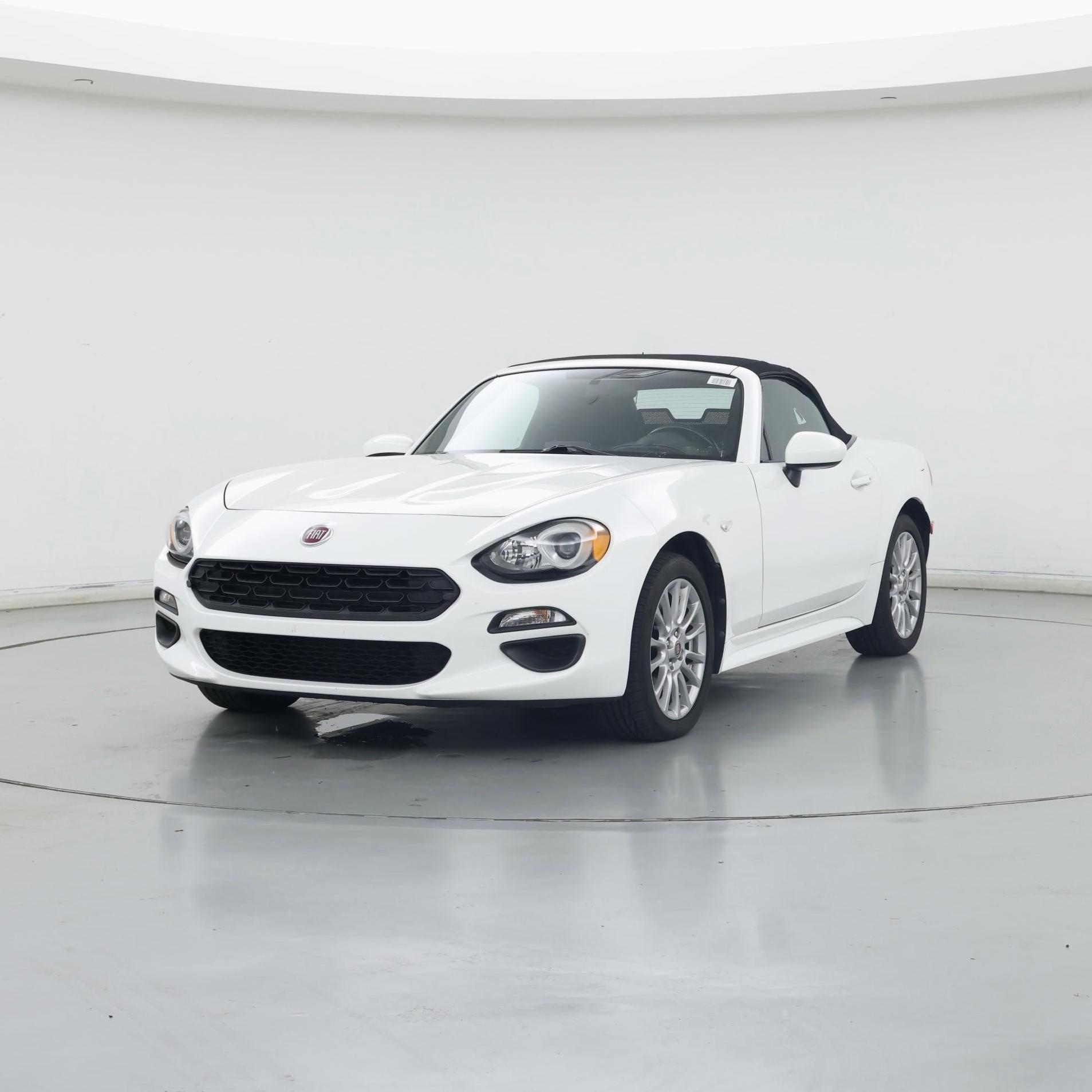 Thumbnail: 2018 Fiat 124 Spider - 4