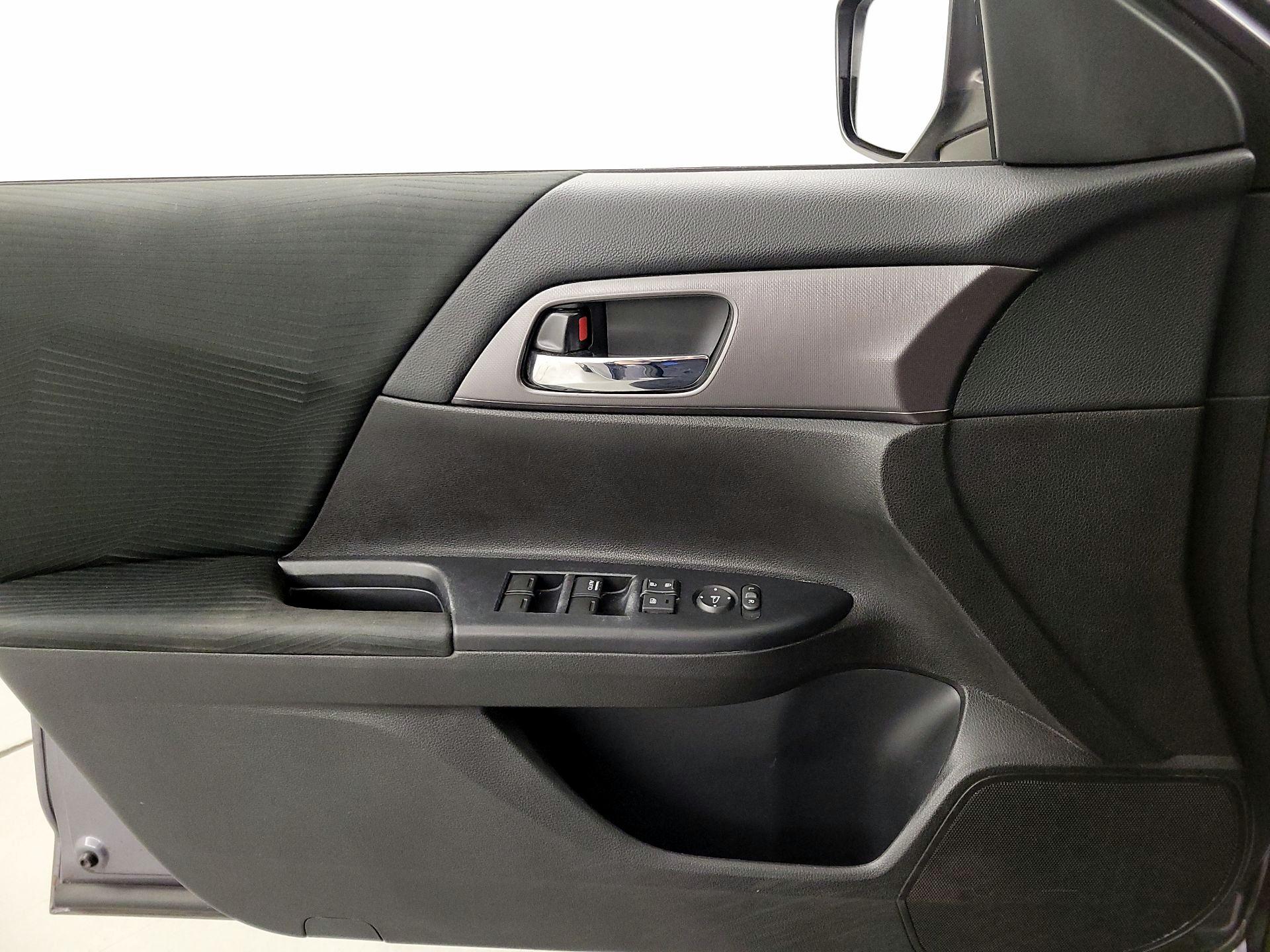 Thumbnail: 2014 Honda Accord - 12
