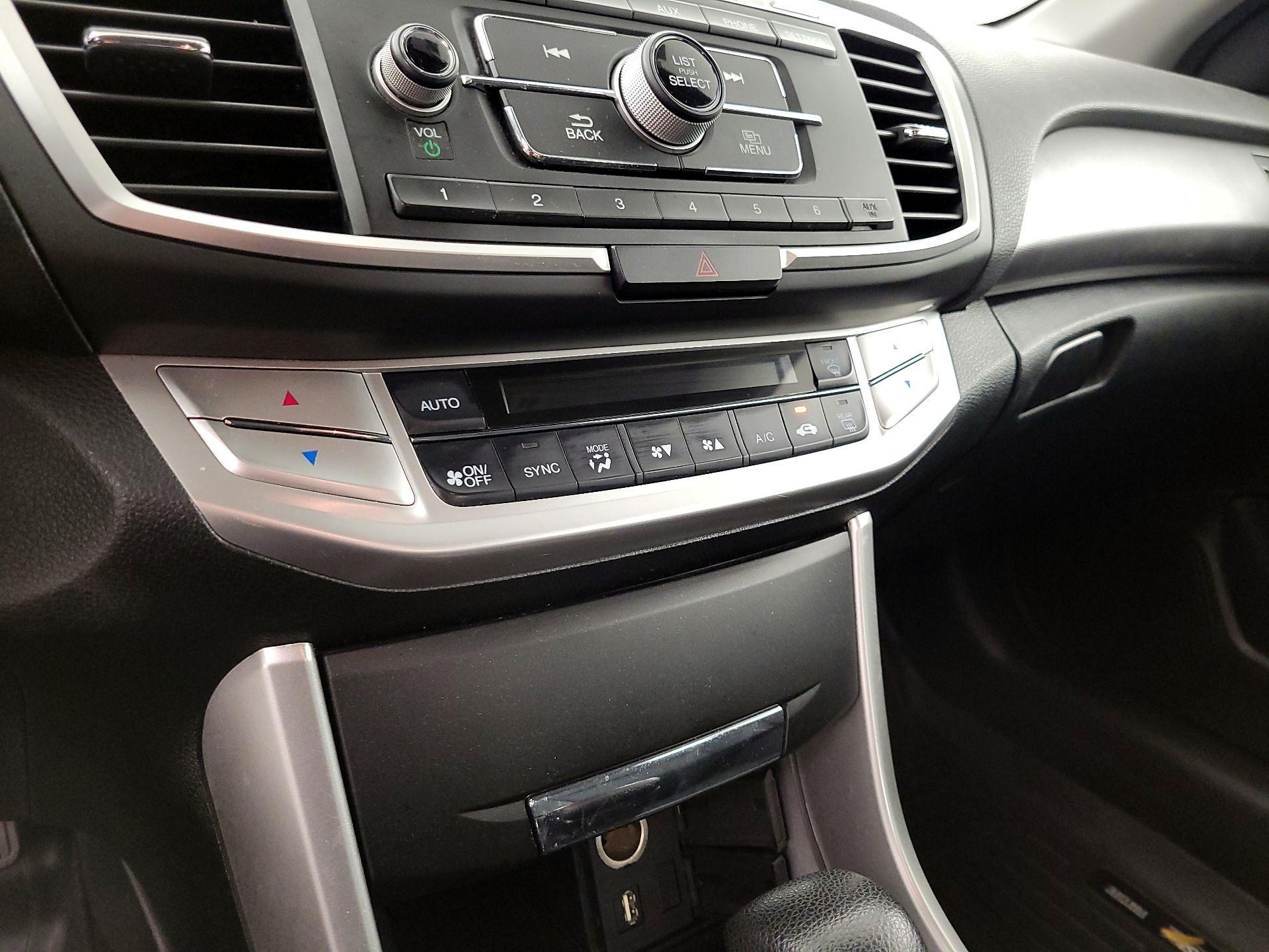 Thumbnail: 2014 Honda Accord - 16