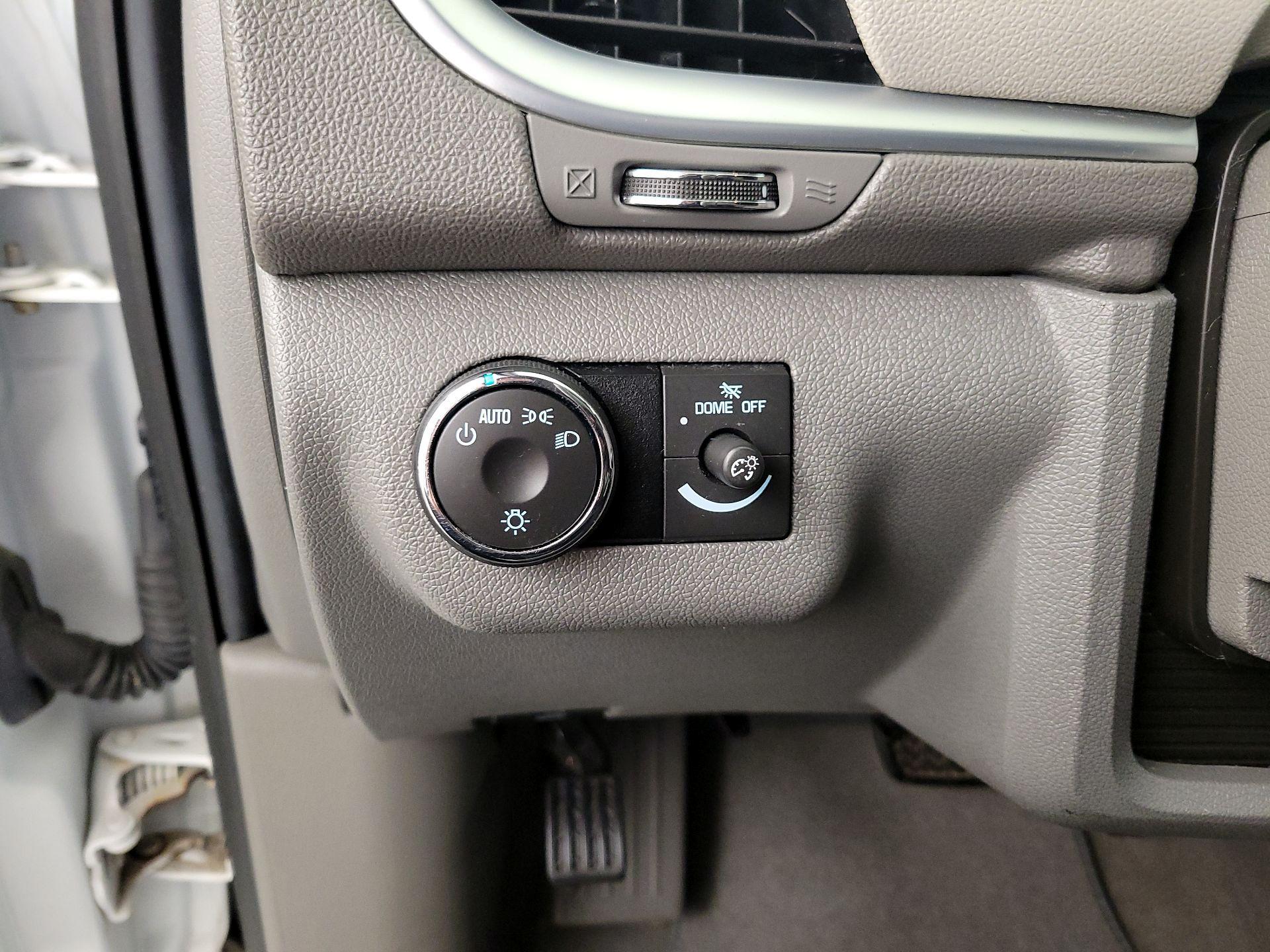 Thumbnail: 2017 Chevrolet Traverse - 13