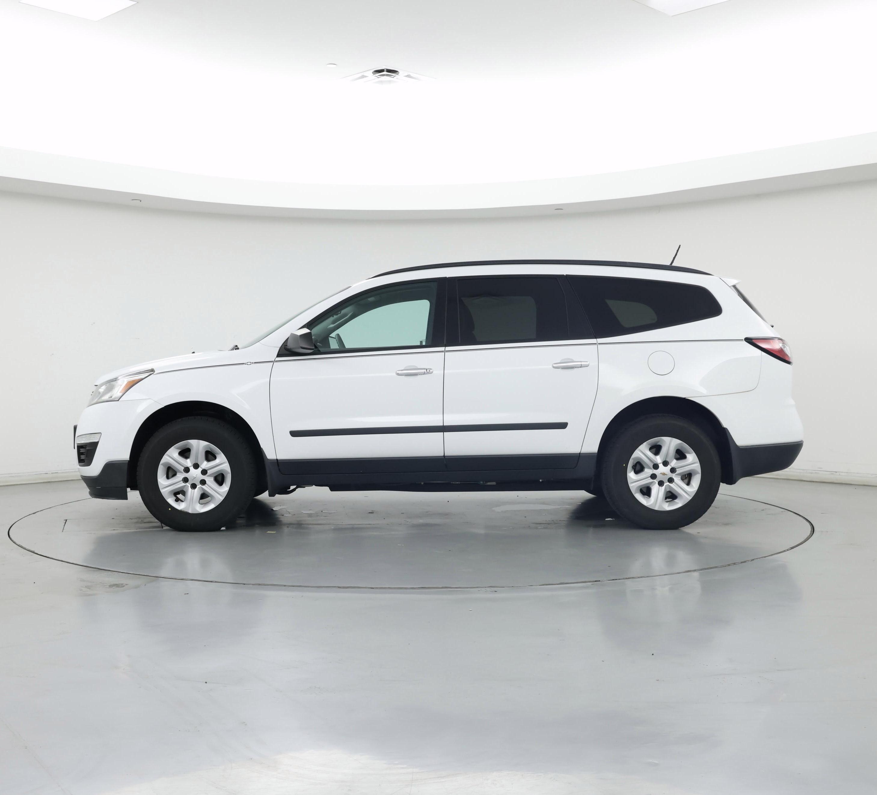 Thumbnail: 2017 Chevrolet Traverse - 3