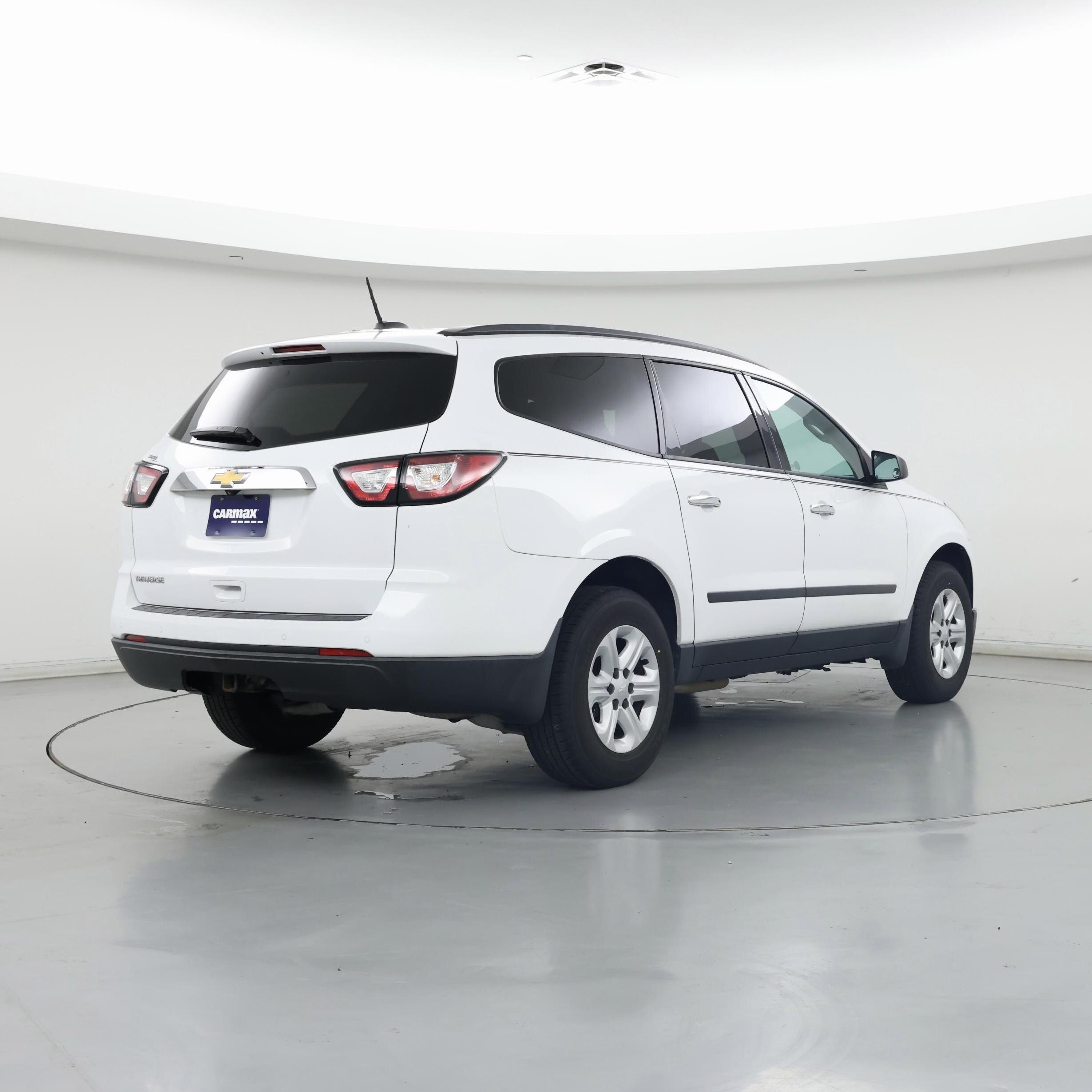 Thumbnail: 2017 Chevrolet Traverse - 8