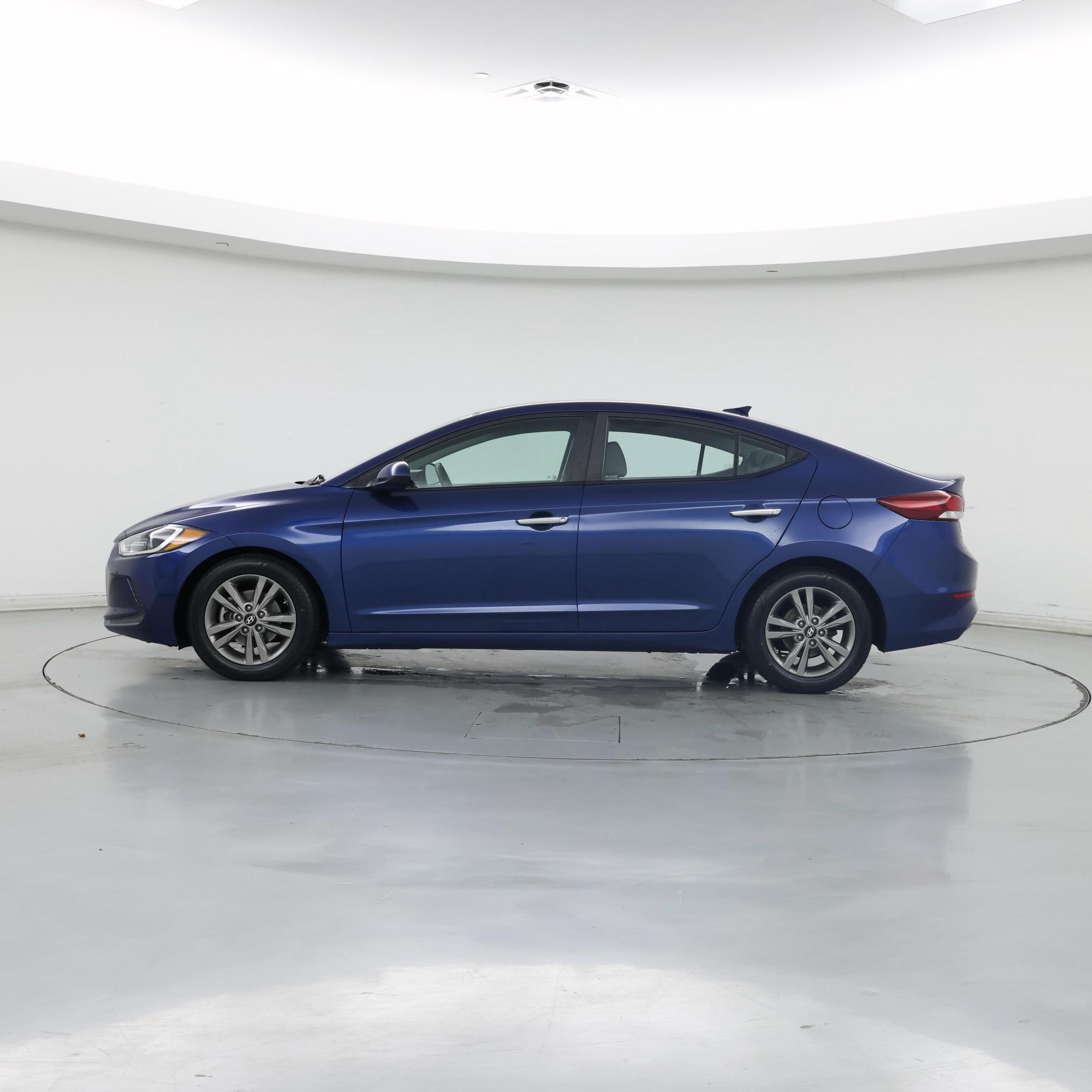 Thumbnail: 2018 Hyundai Elantra - 3