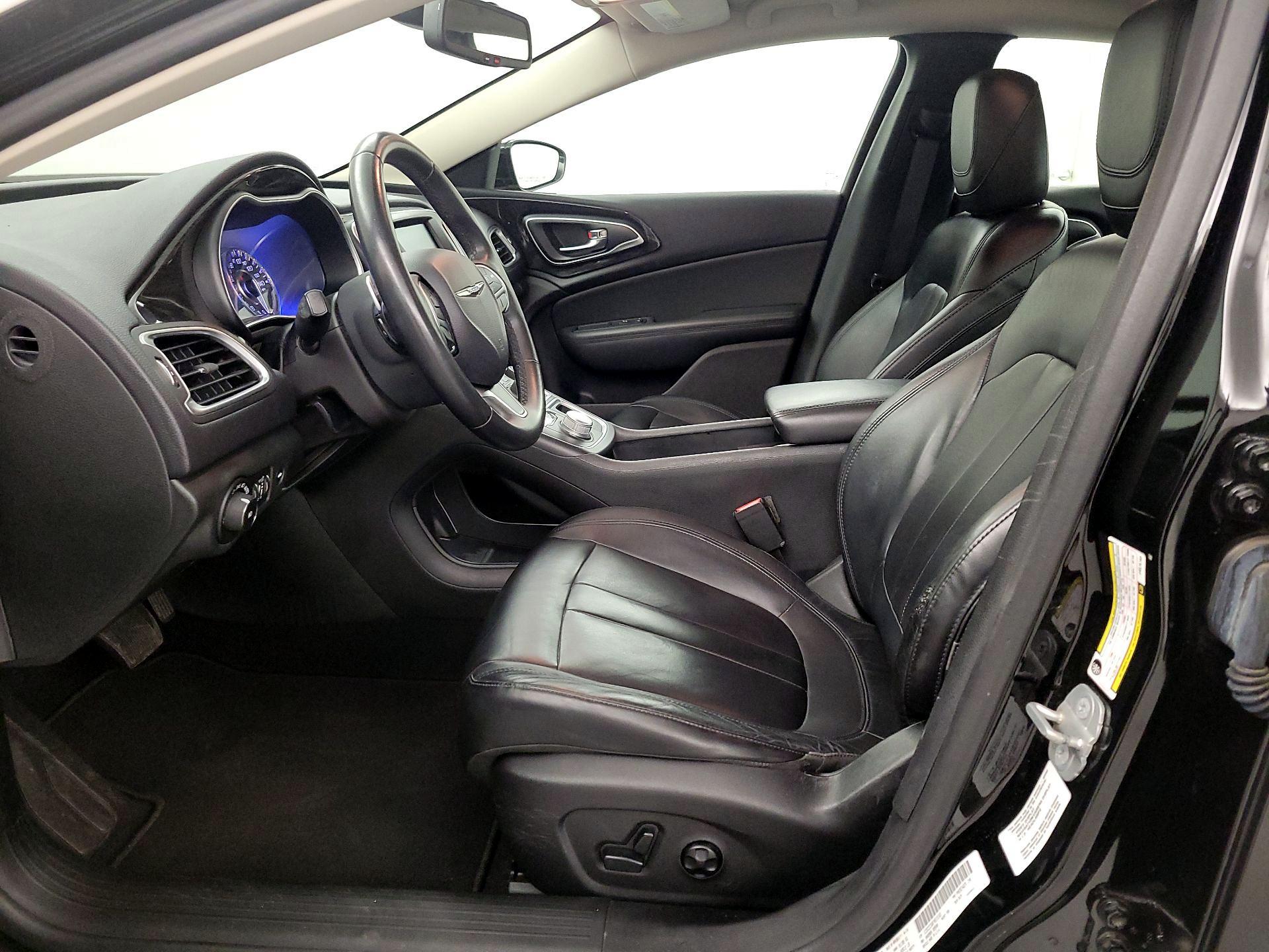 Thumbnail: 2015 Chrysler 200 - 11
