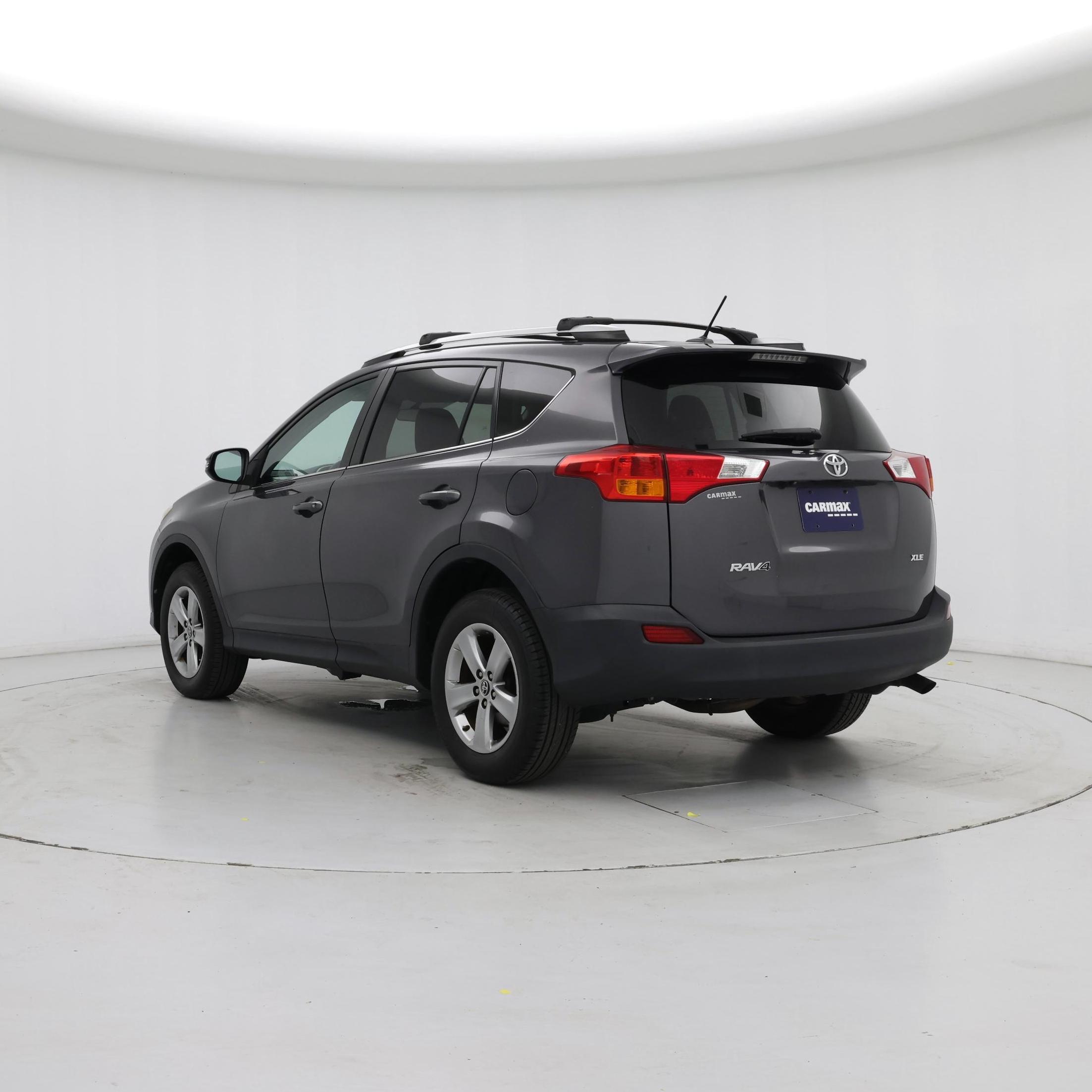 Thumbnail: 2015 Toyota RAV4 - 2