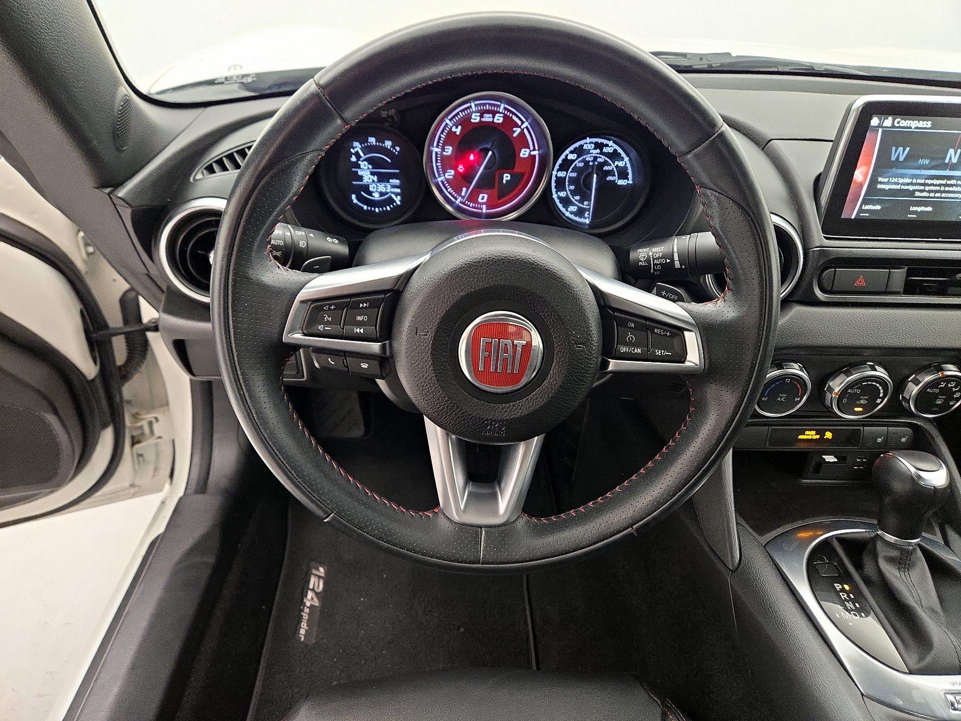 Thumbnail: 2018 Fiat 124 Spider - 10