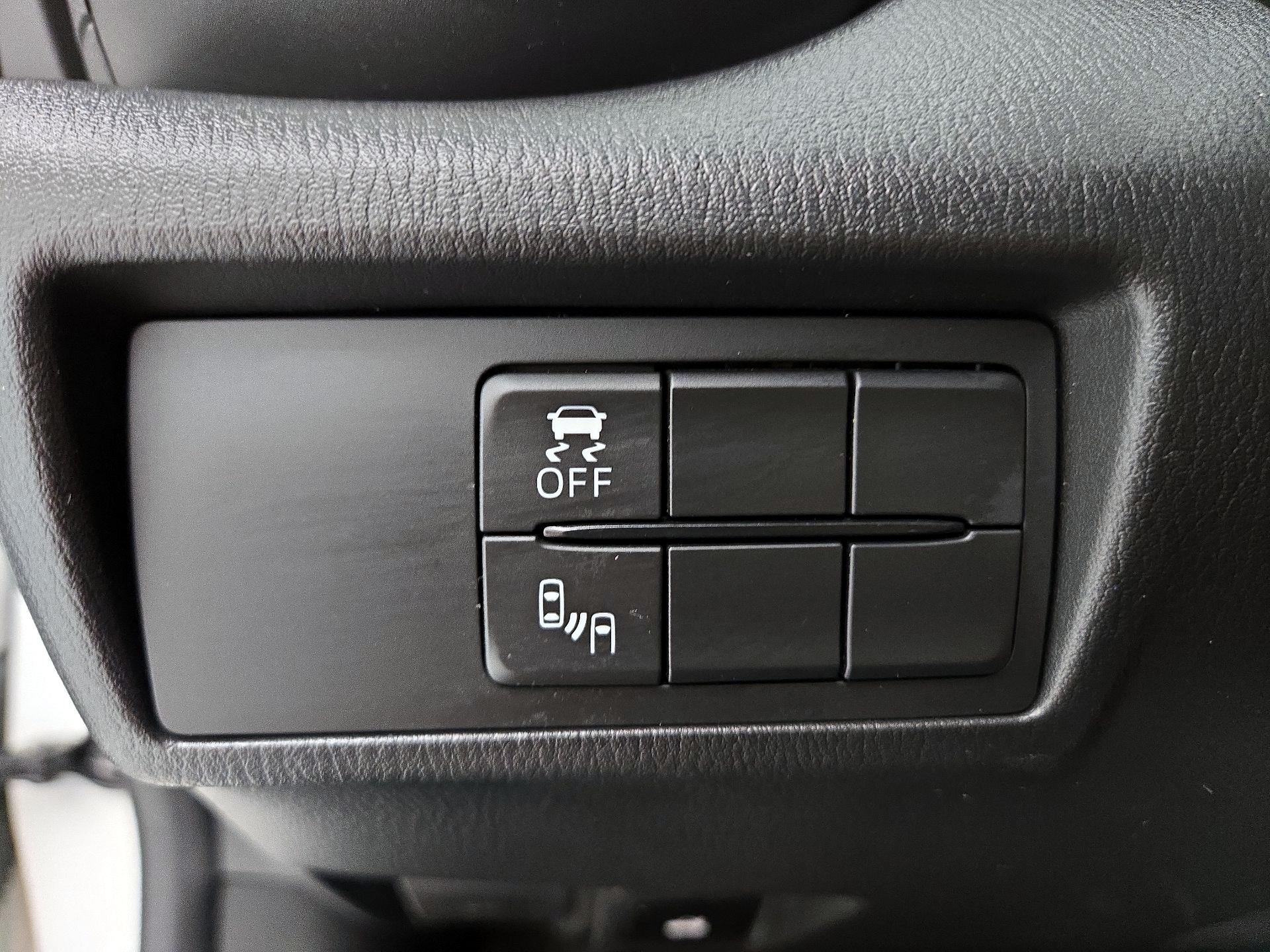 Thumbnail: 2018 Fiat 124 Spider - 13