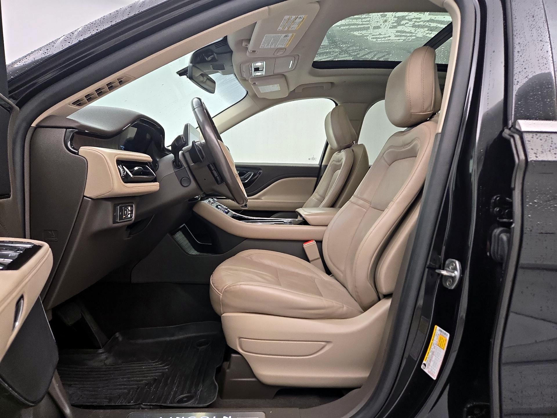 Thumbnail: 2020 Lincoln Aviator - 11